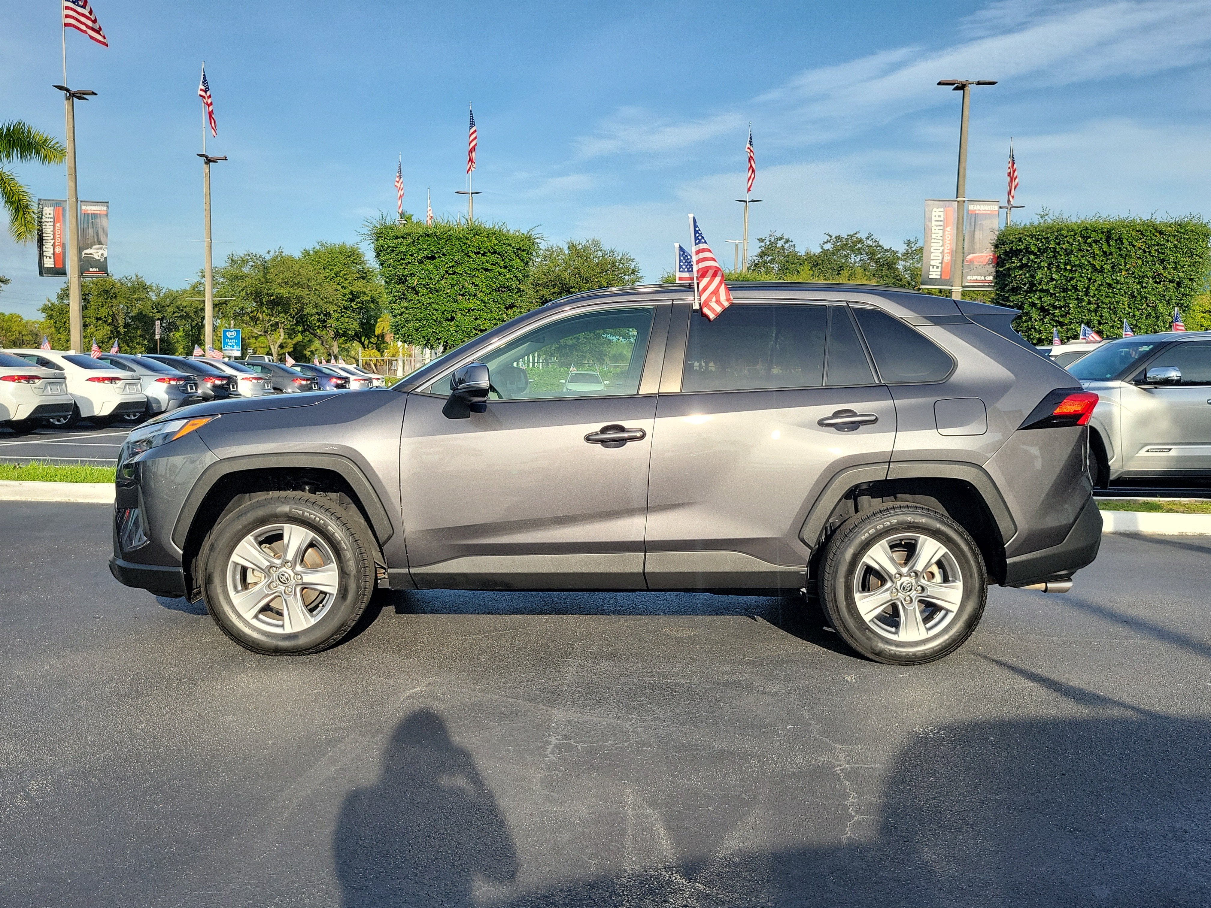 2022 Toyota RAV4 XLE