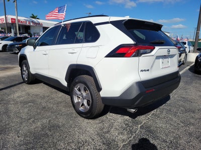 2022 Toyota RAV4 XLE