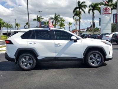 2024 Toyota RAV4 XLE