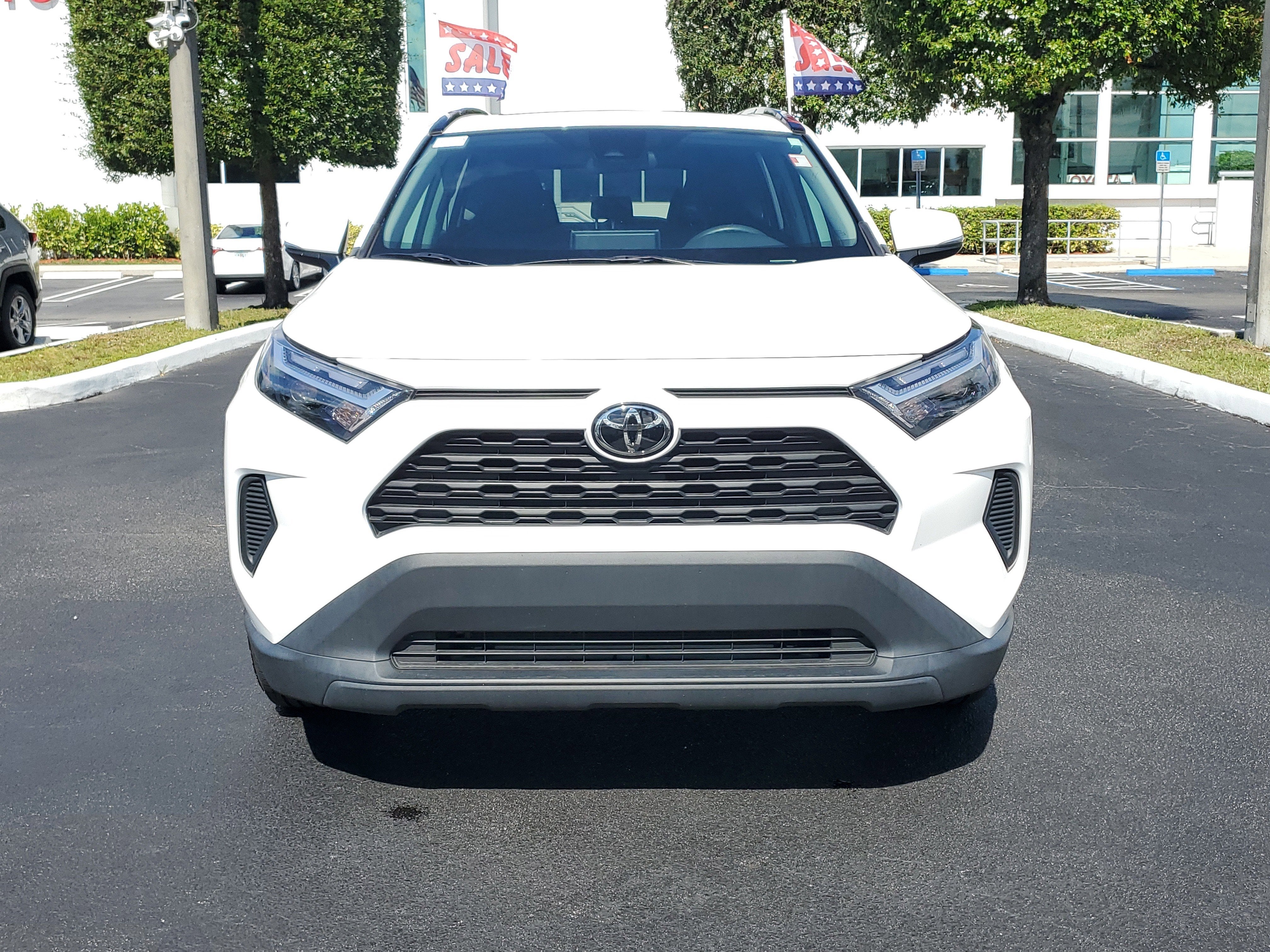 2024 Toyota RAV4 XLE