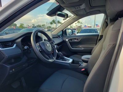 2024 Toyota RAV4 XLE