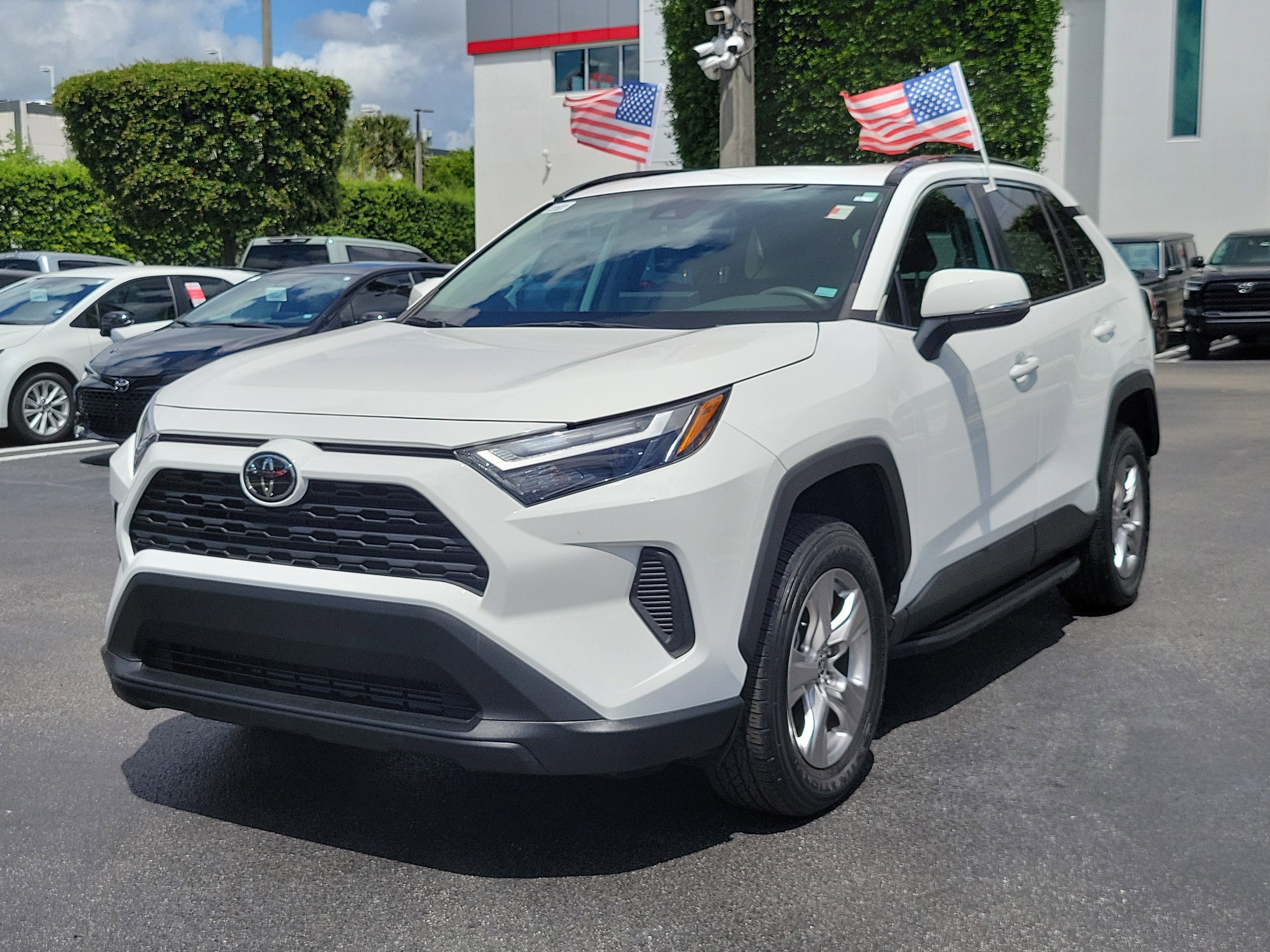 2023 Toyota RAV4 XLE