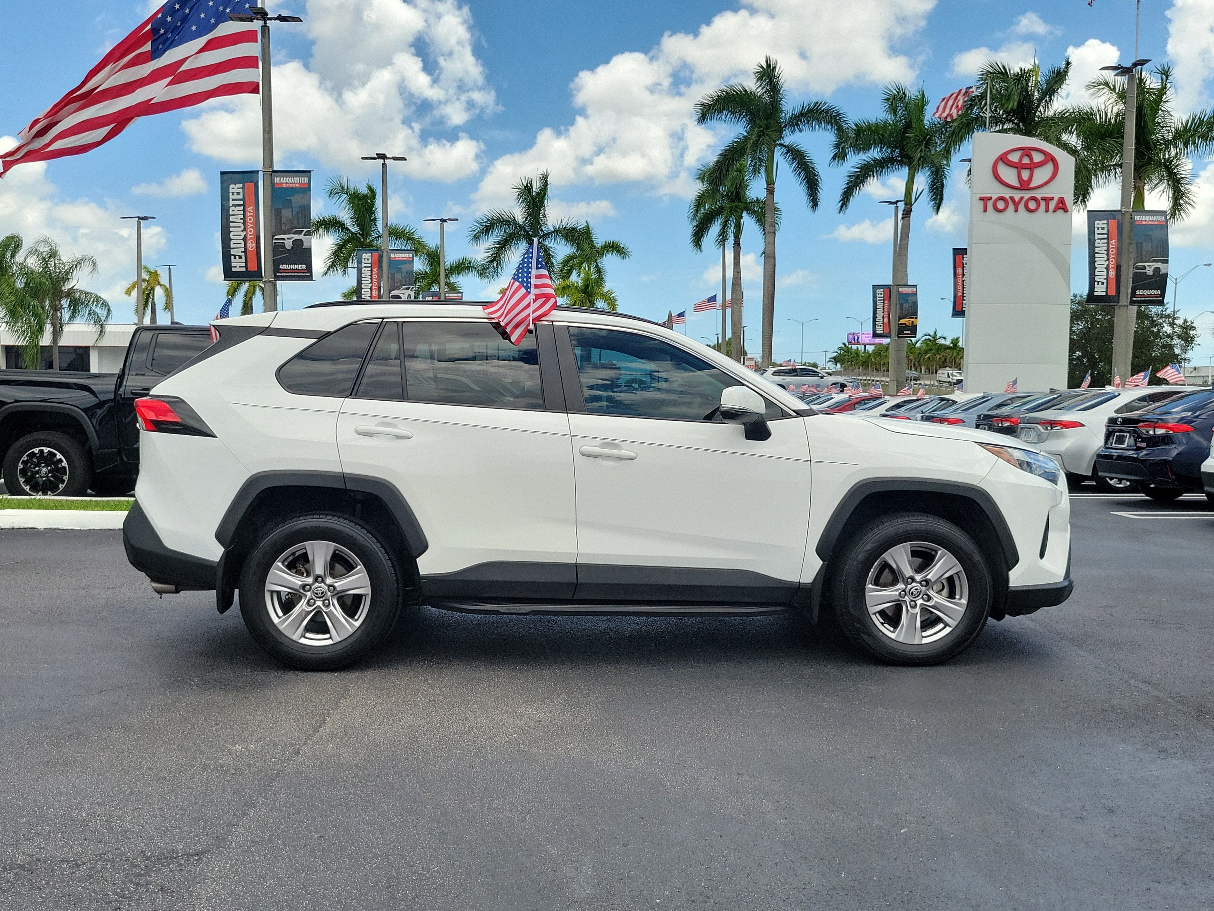 2023 Toyota RAV4 XLE