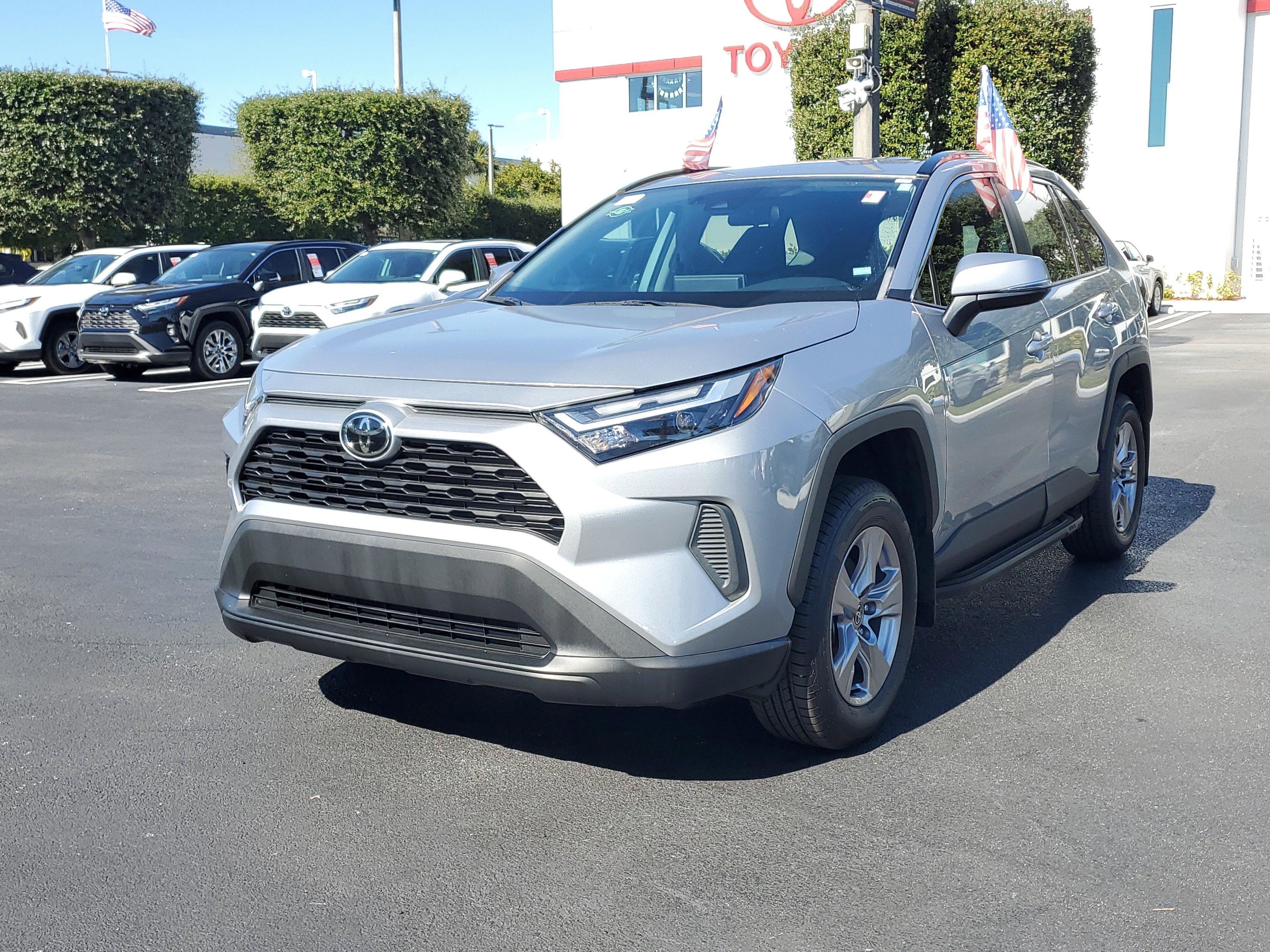 2022 Toyota RAV4 XLE