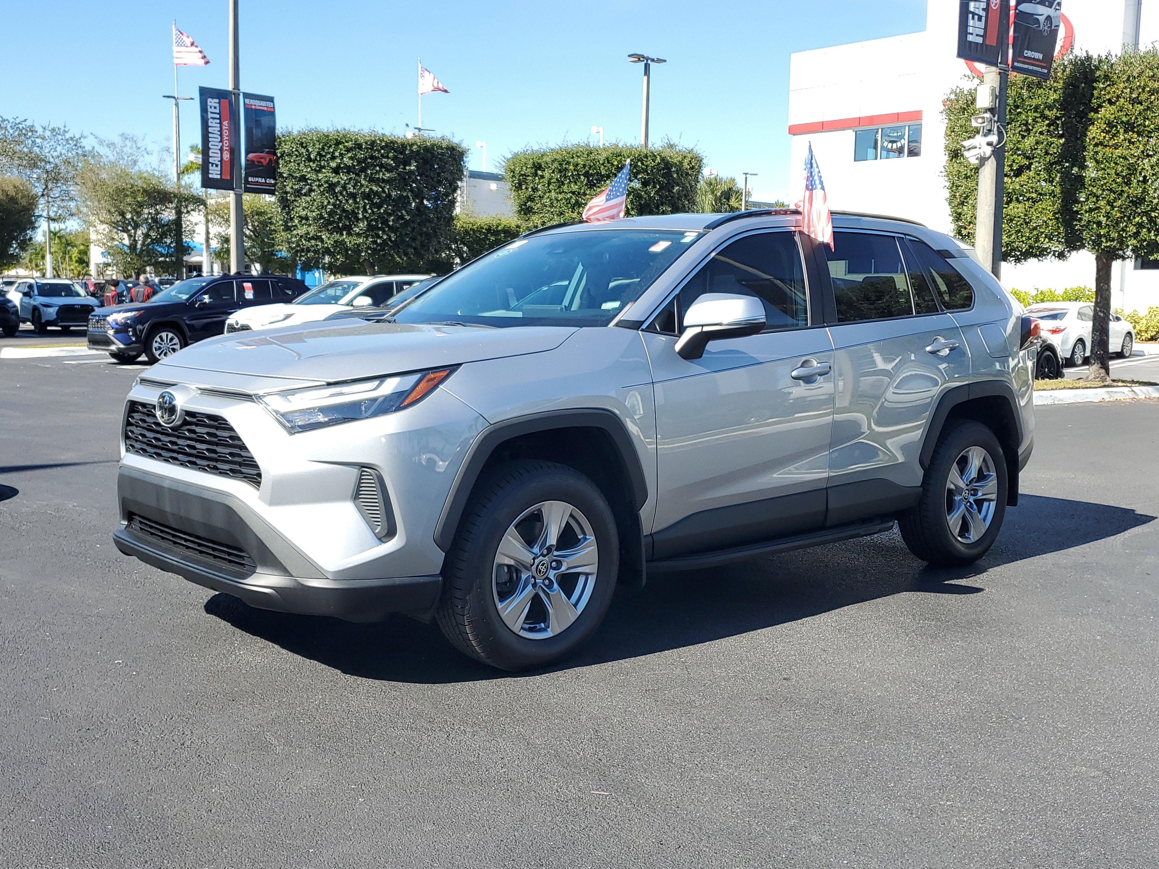 2022 Toyota RAV4 XLE