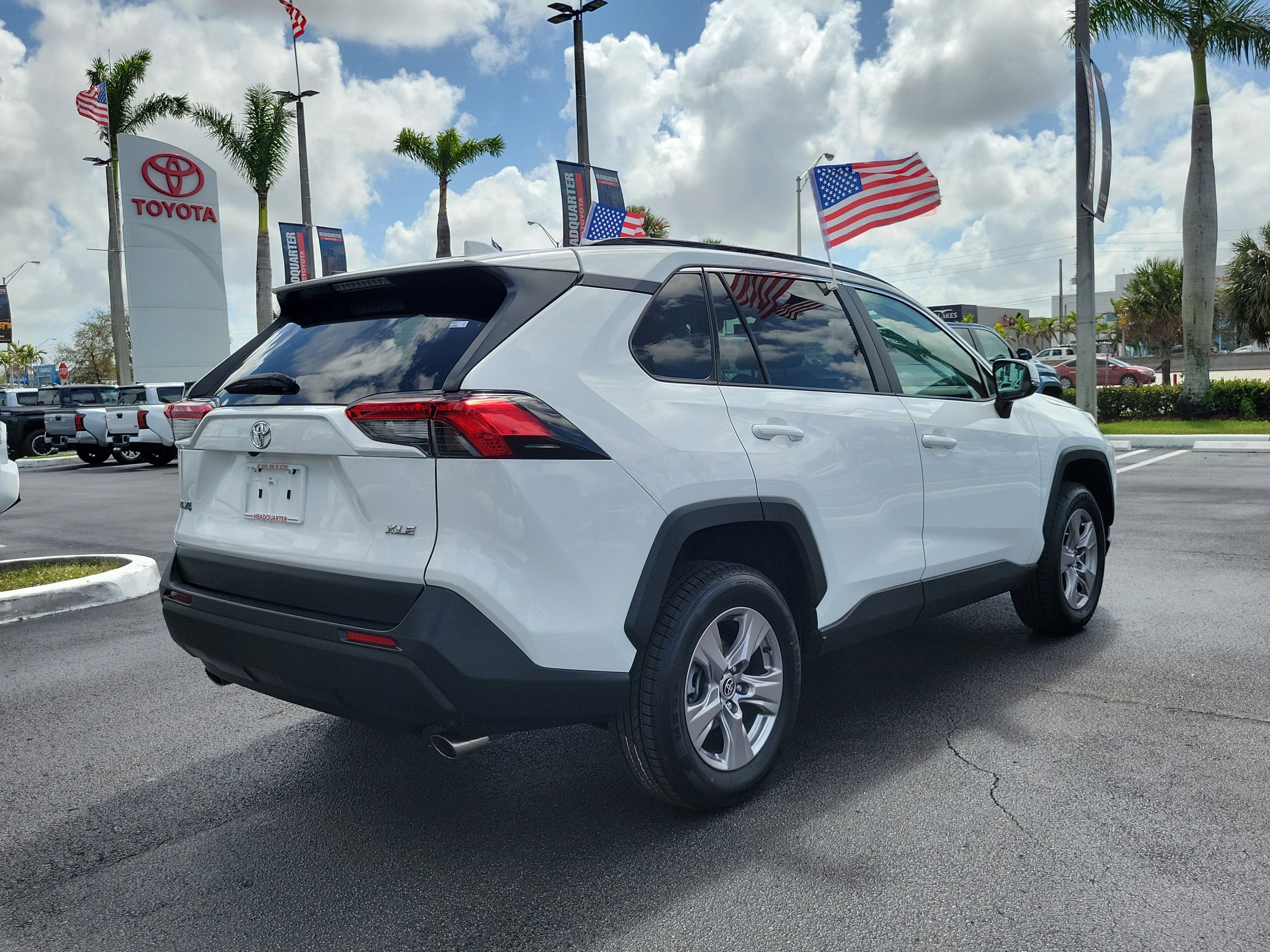 2023 Toyota RAV4 XLE