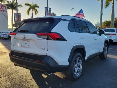 2023 Toyota RAV4 XLE