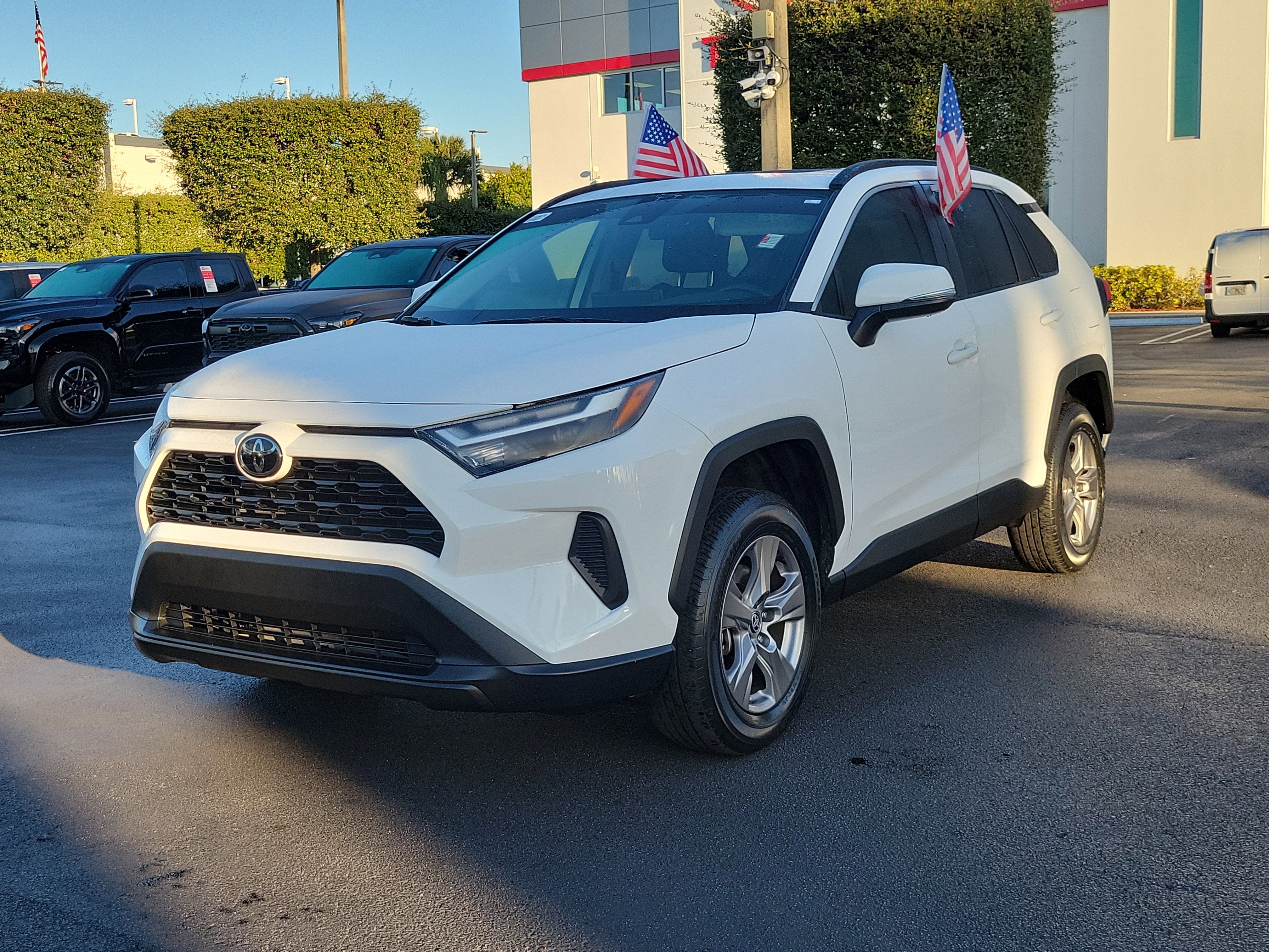 2023 Toyota RAV4 XLE