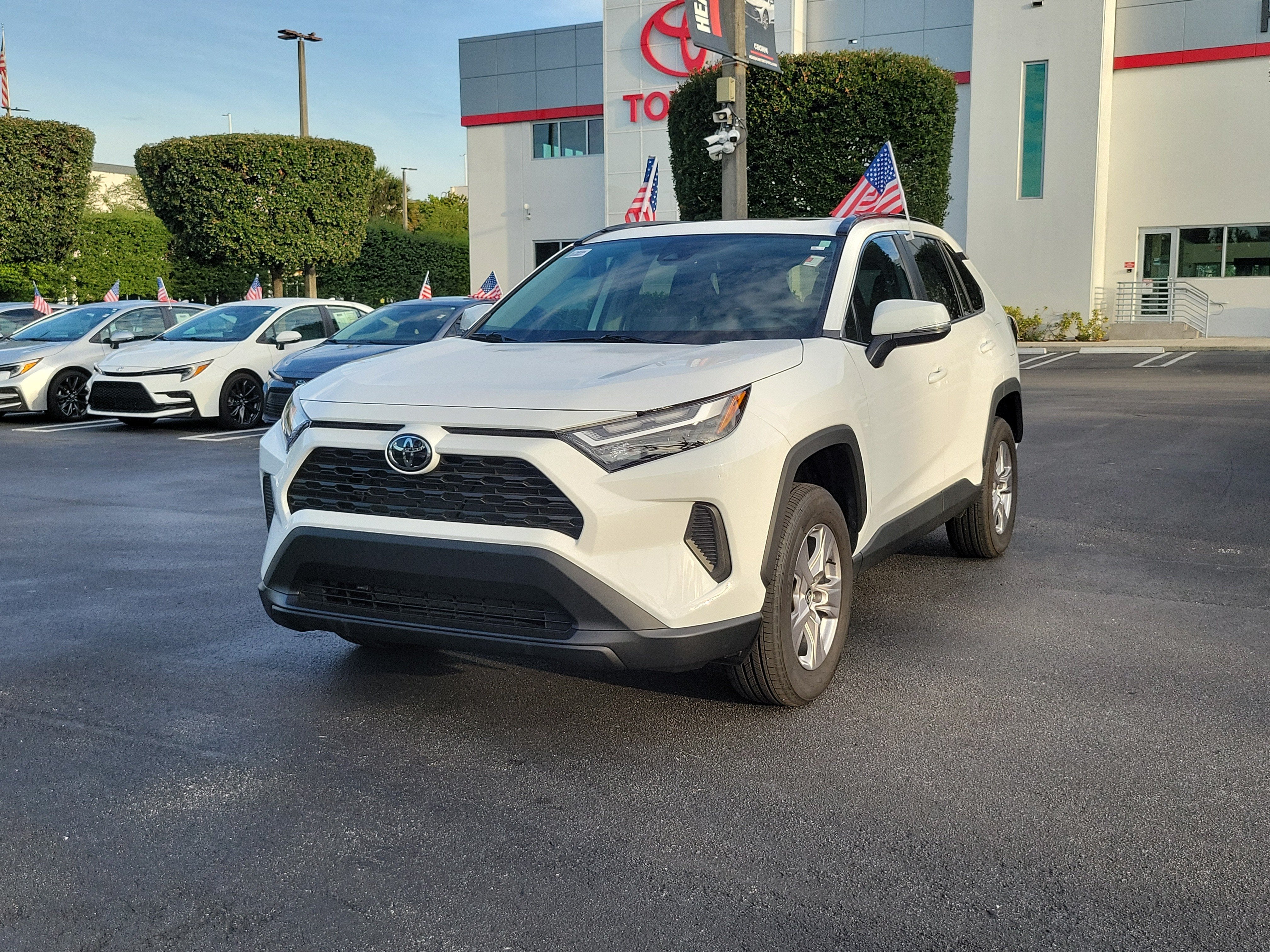 2025 Toyota RAV4 XLE