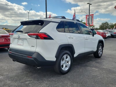 2020 Toyota RAV4 XLE