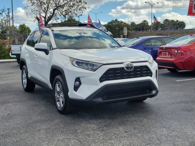 2020 Toyota RAV4 XLE