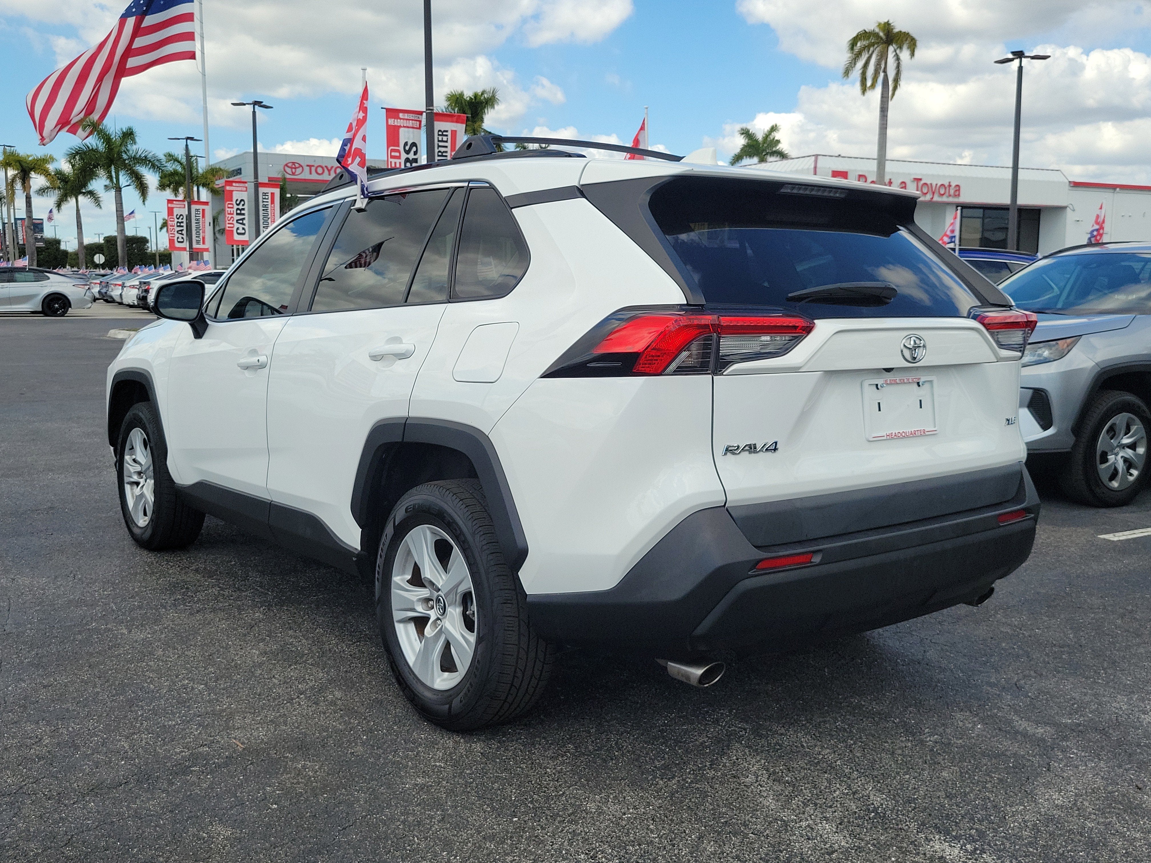 2020 Toyota RAV4 XLE