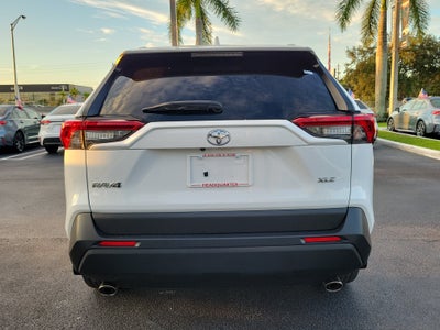 2024 Toyota RAV4 XLE