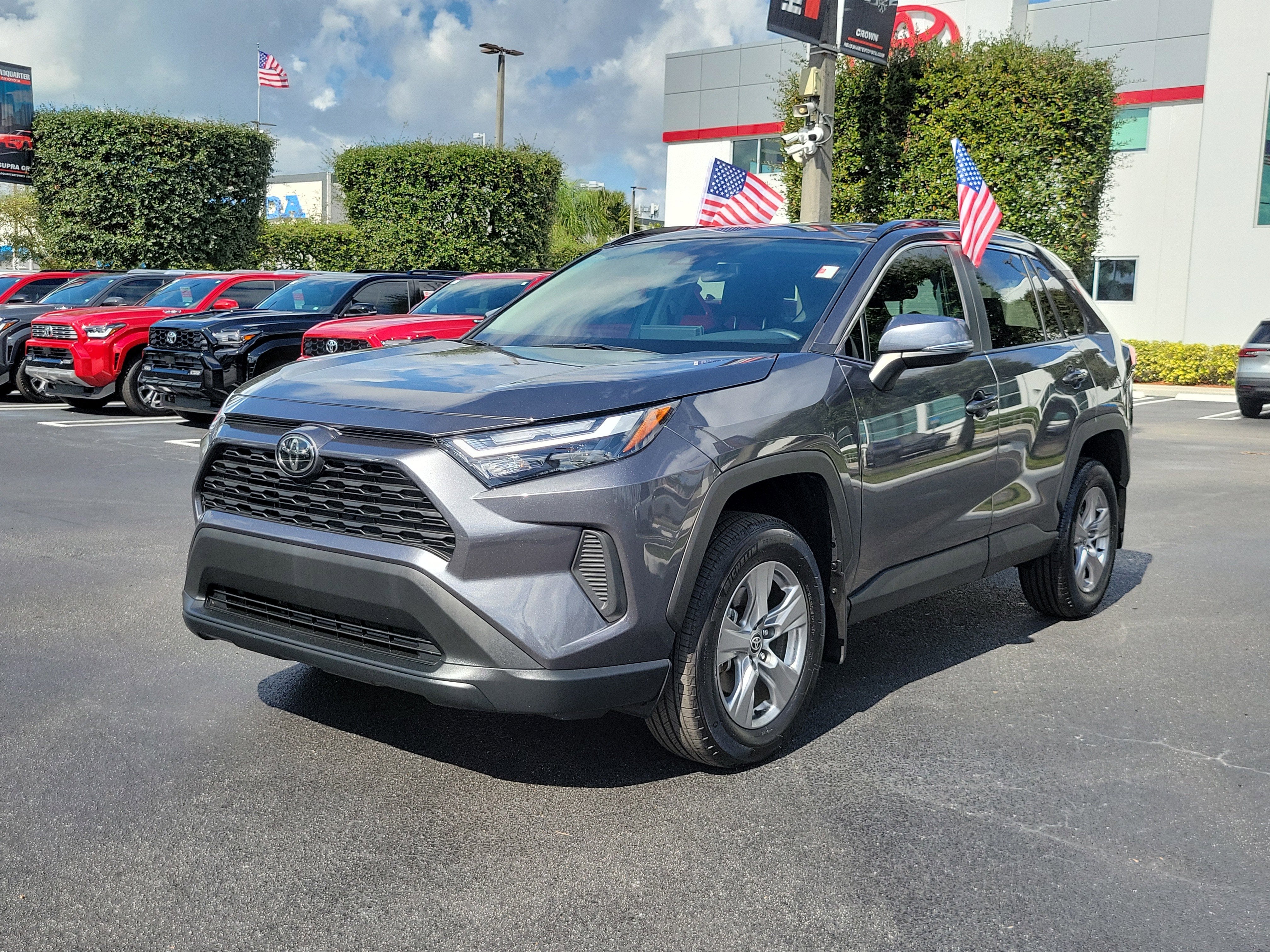 2025 Toyota RAV4 XLE