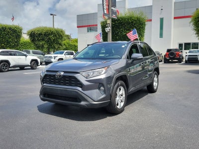 2020 Toyota RAV4 XLE