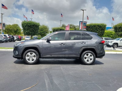 2020 Toyota RAV4 XLE