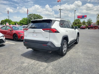 2022 Toyota RAV4 XLE