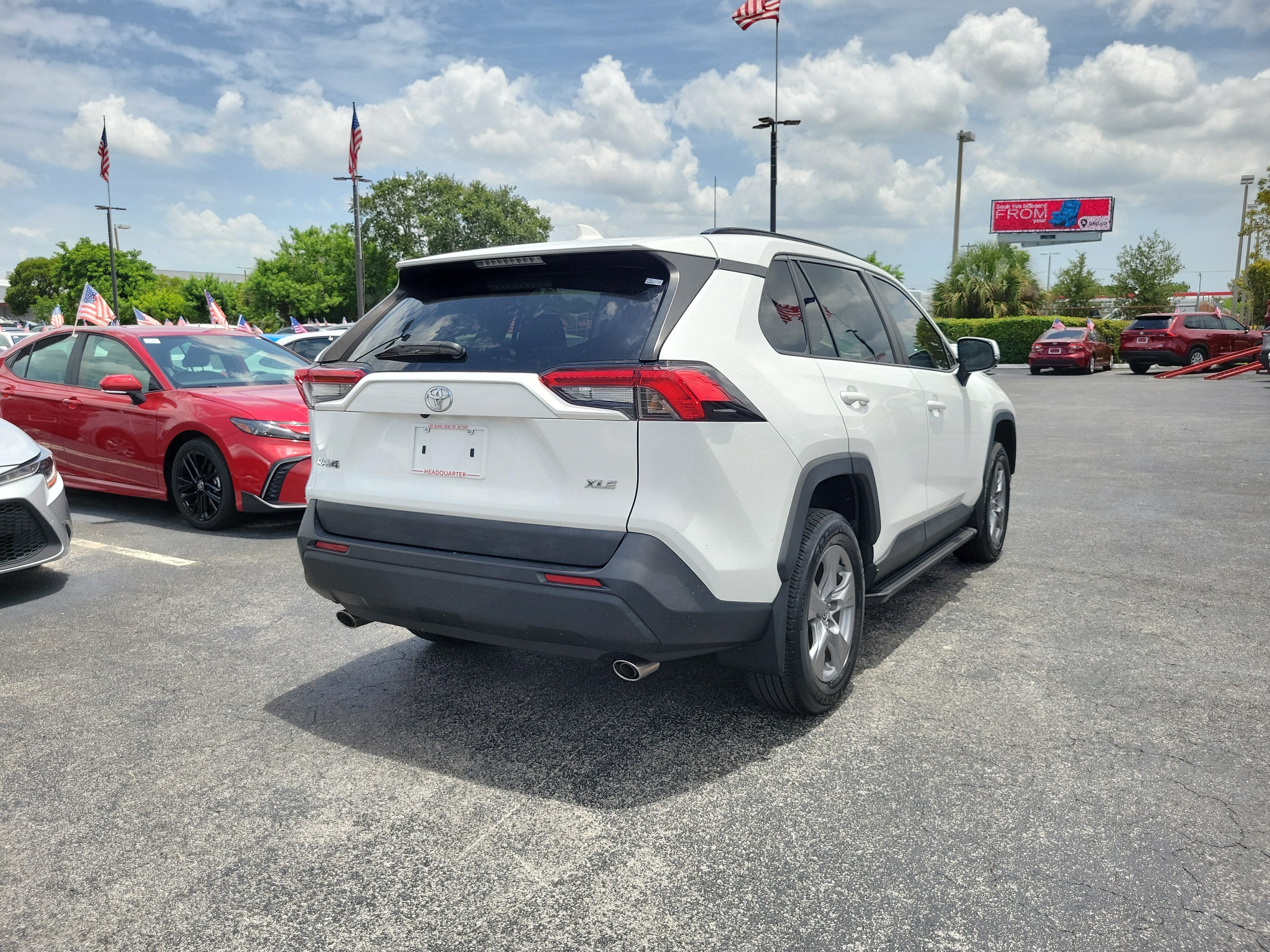 2022 Toyota RAV4 XLE