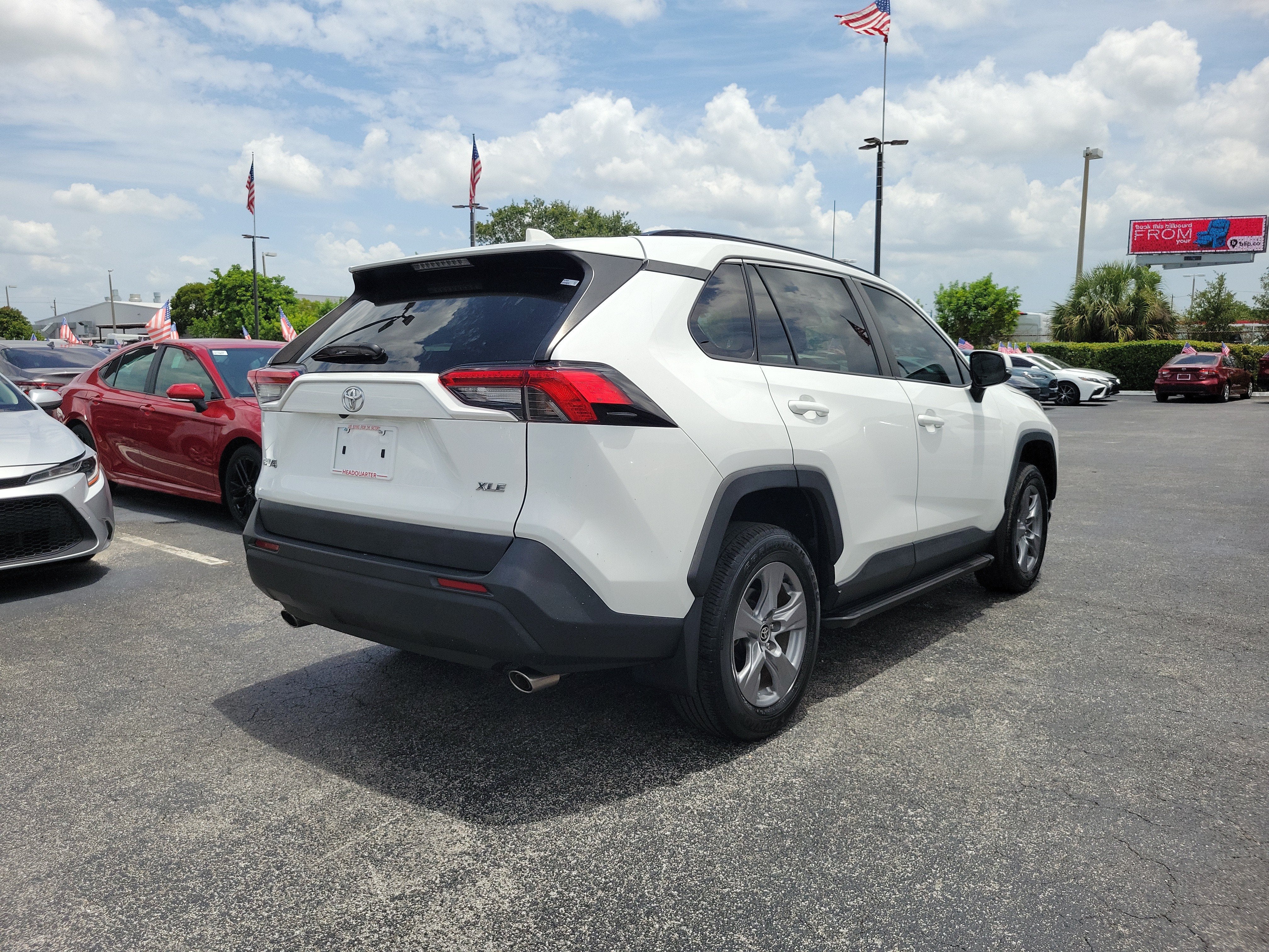 2022 Toyota RAV4 XLE