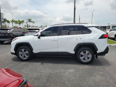 2022 Toyota RAV4 XLE