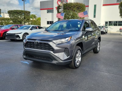 2025 Toyota RAV4 XLE