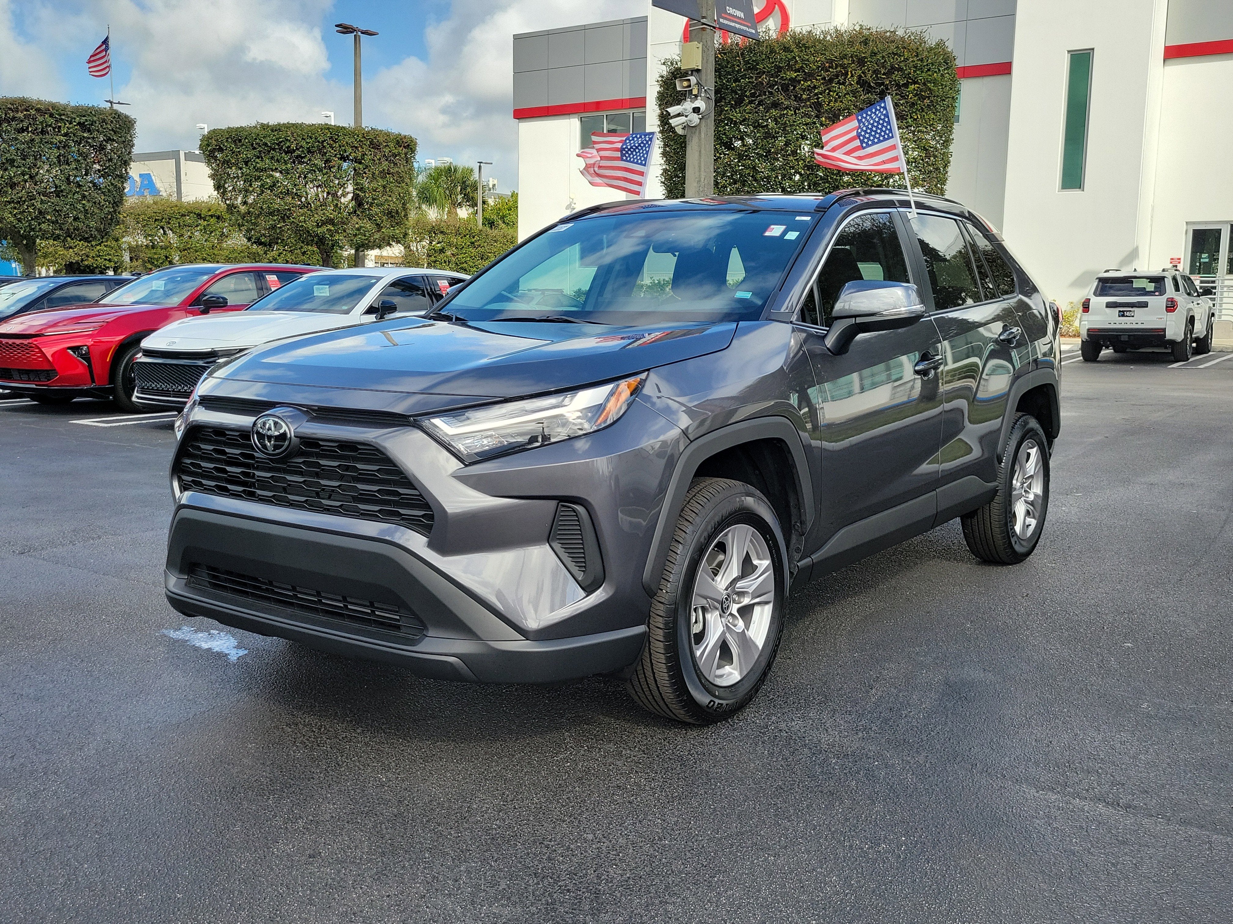 2025 Toyota RAV4 XLE