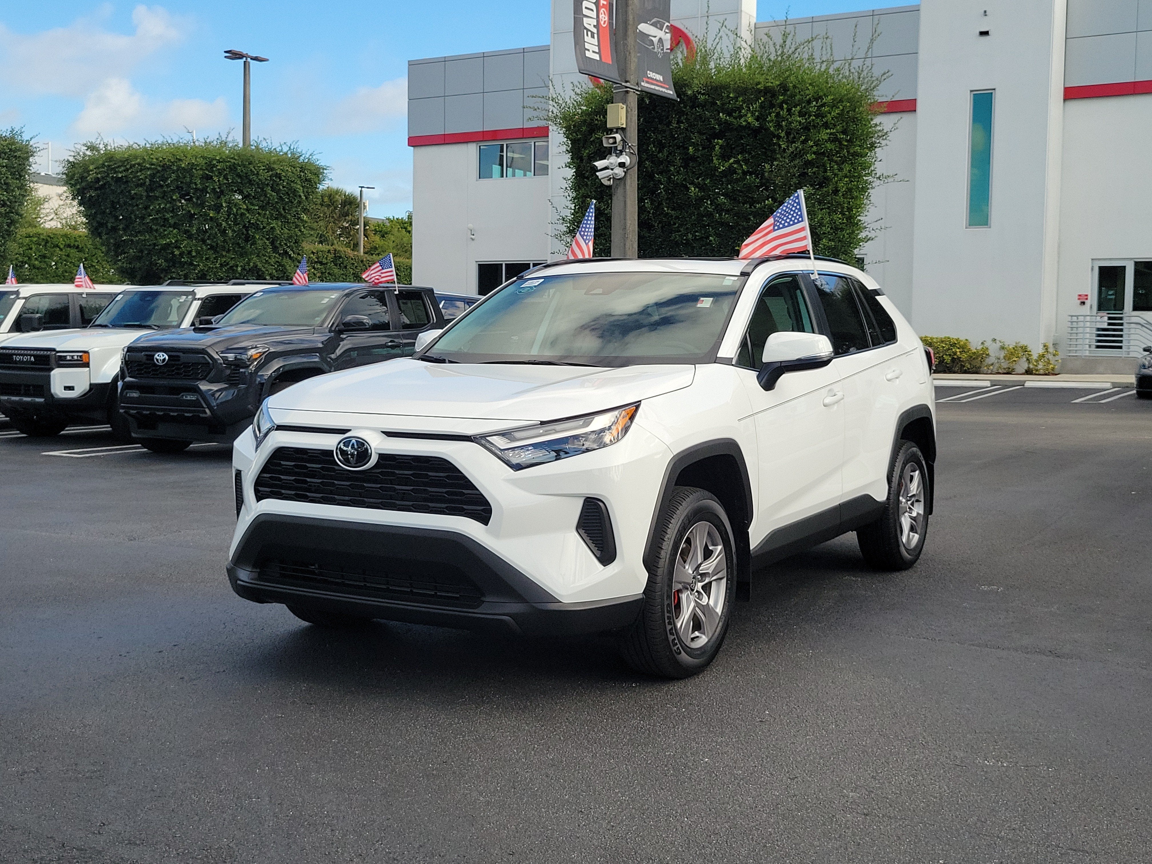 2025 Toyota RAV4 XLE