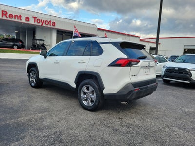 2022 Toyota RAV4 XLE