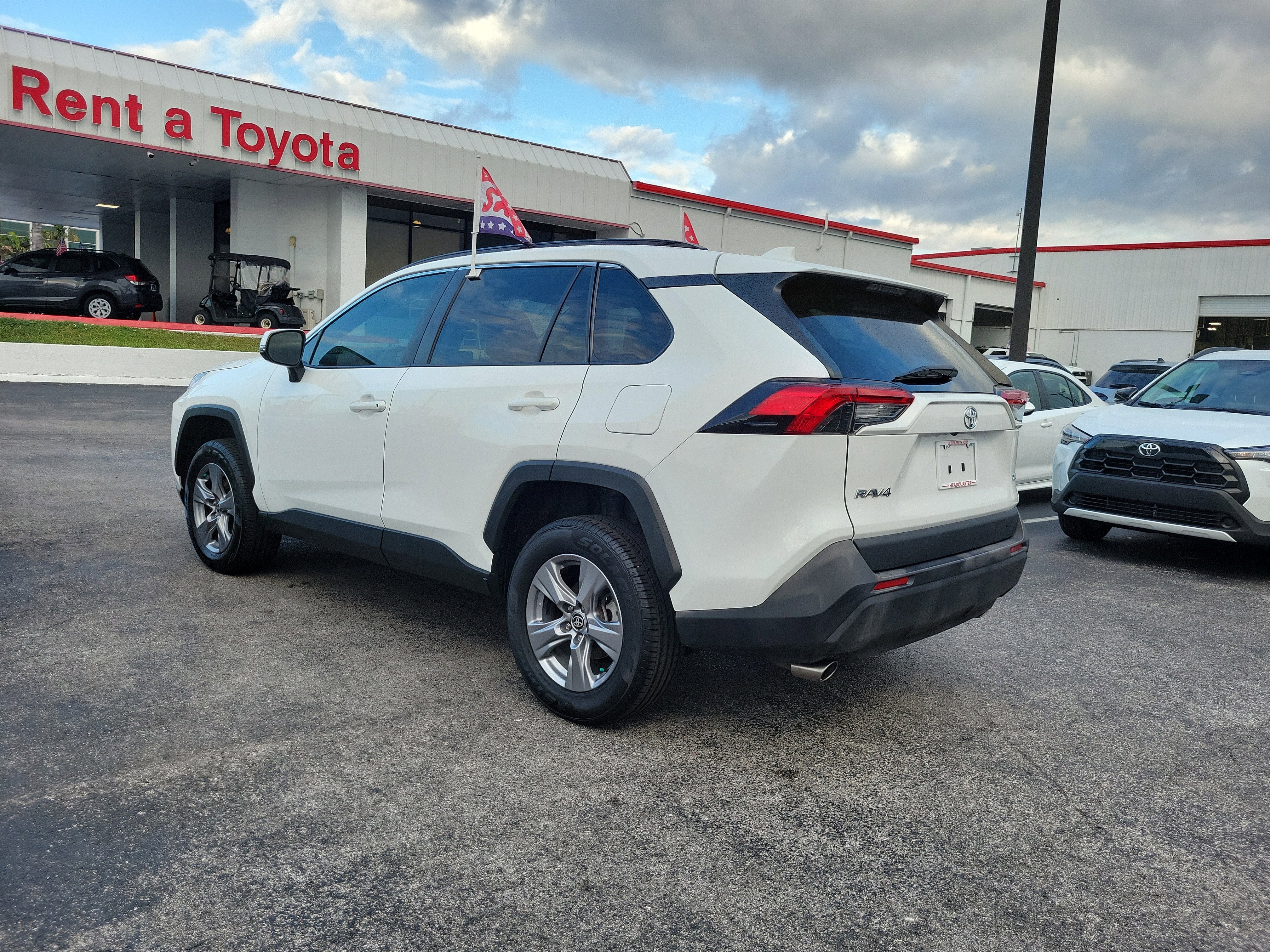 2022 Toyota RAV4 XLE