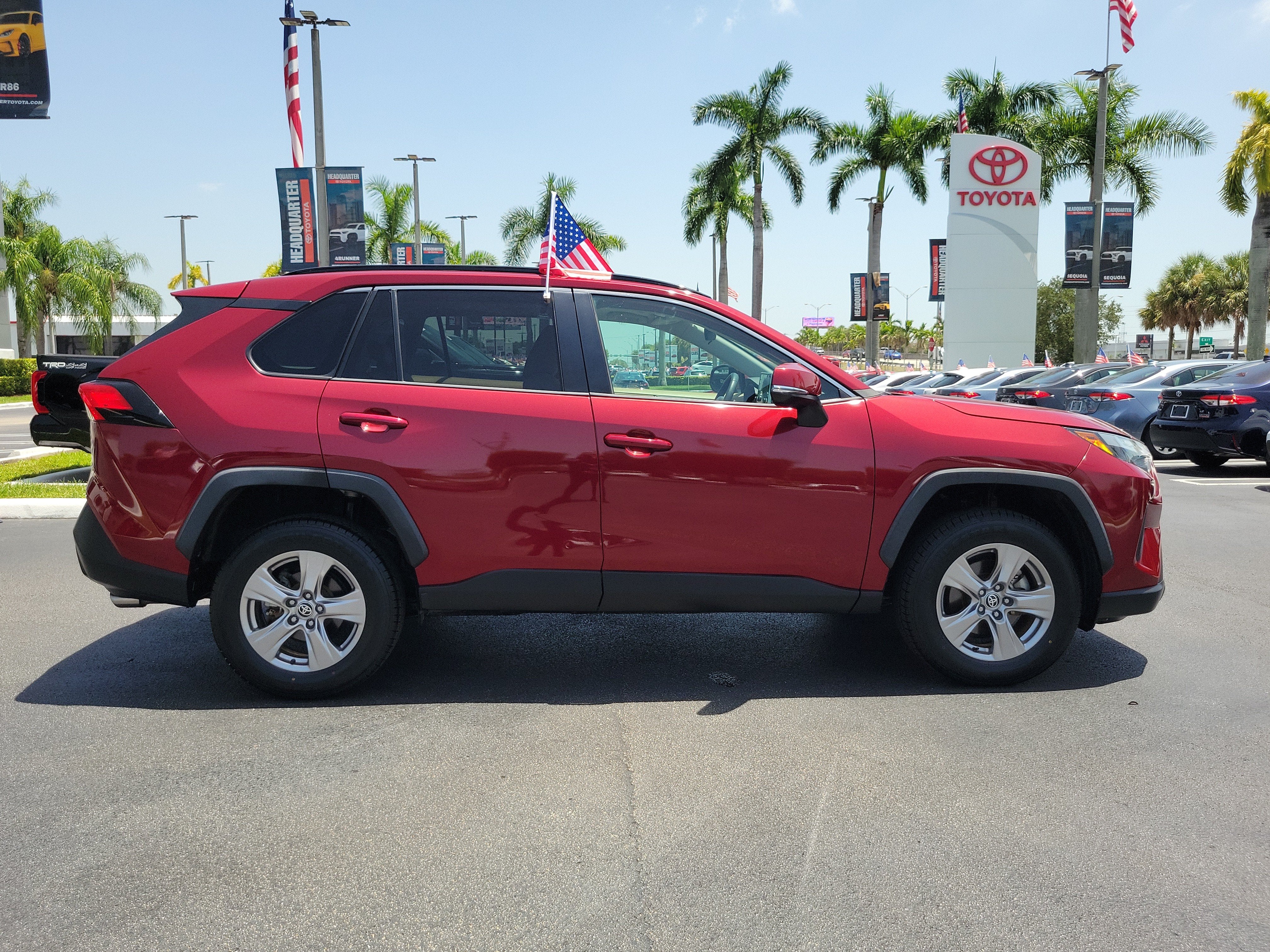 2022 Toyota RAV4 XLE