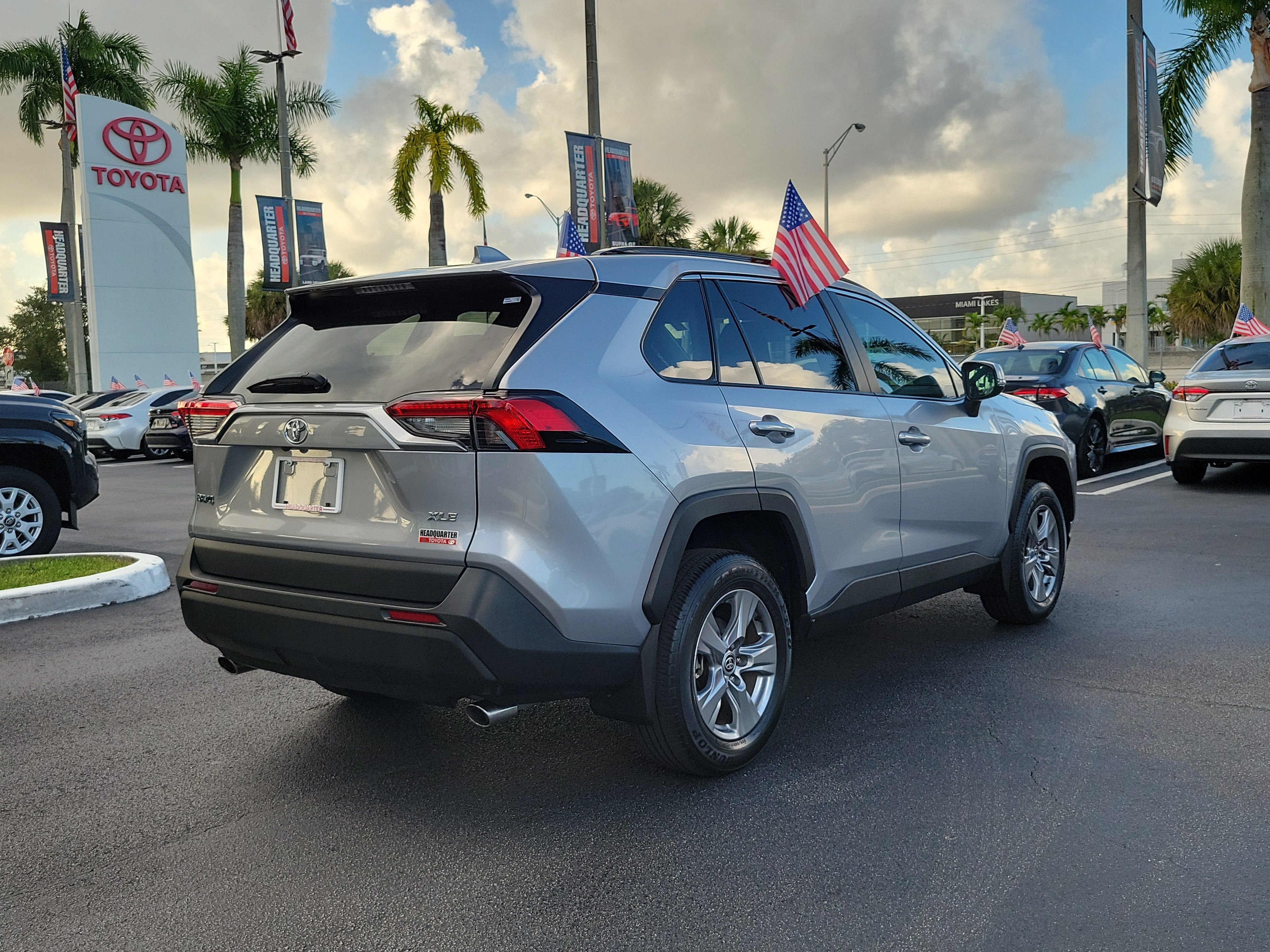 2025 Toyota RAV4 XLE