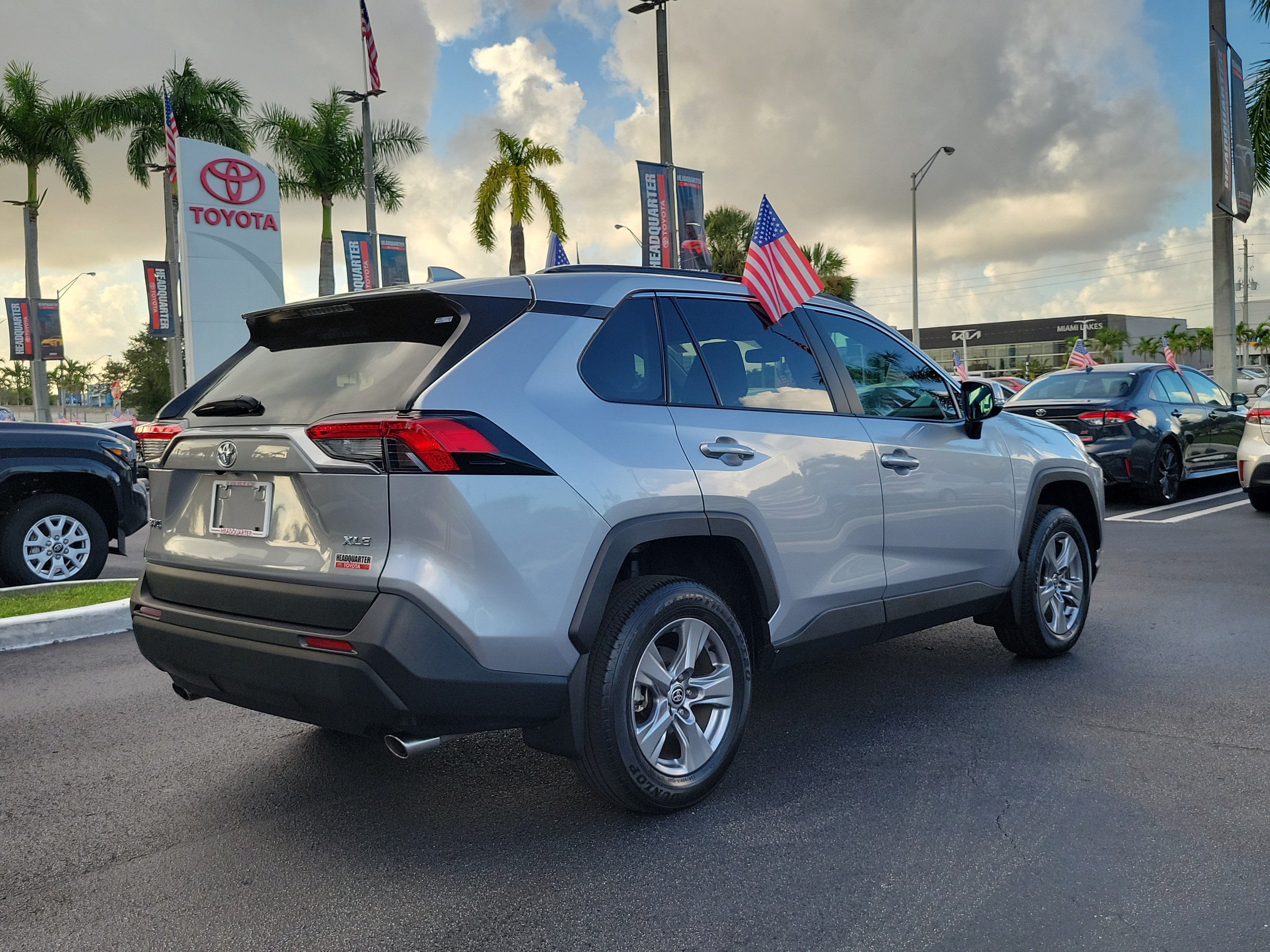 2025 Toyota RAV4 XLE