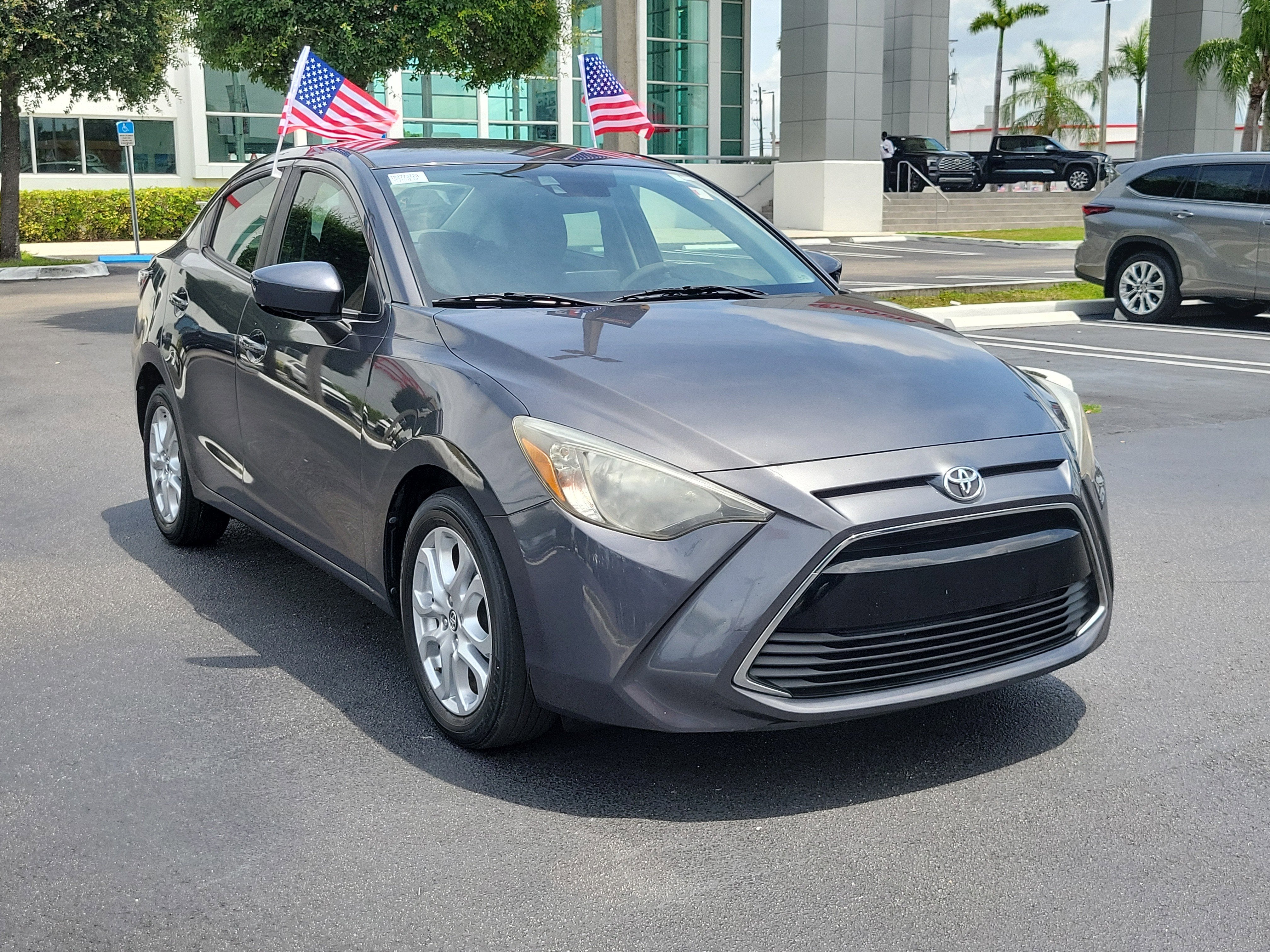 2017 Toyota Yaris iA Manual (Natl)