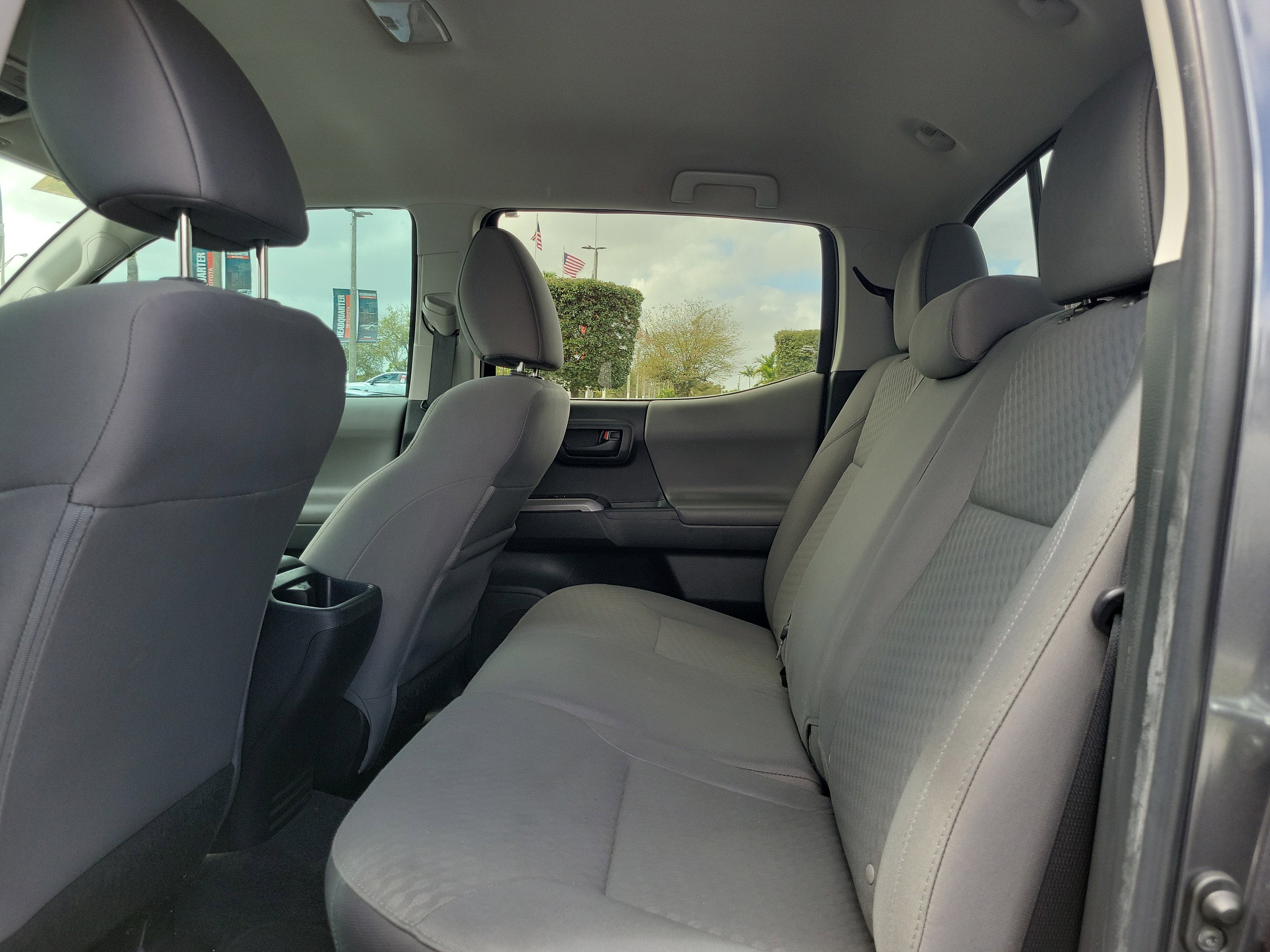 2022 Toyota Tacoma 2WD SR5