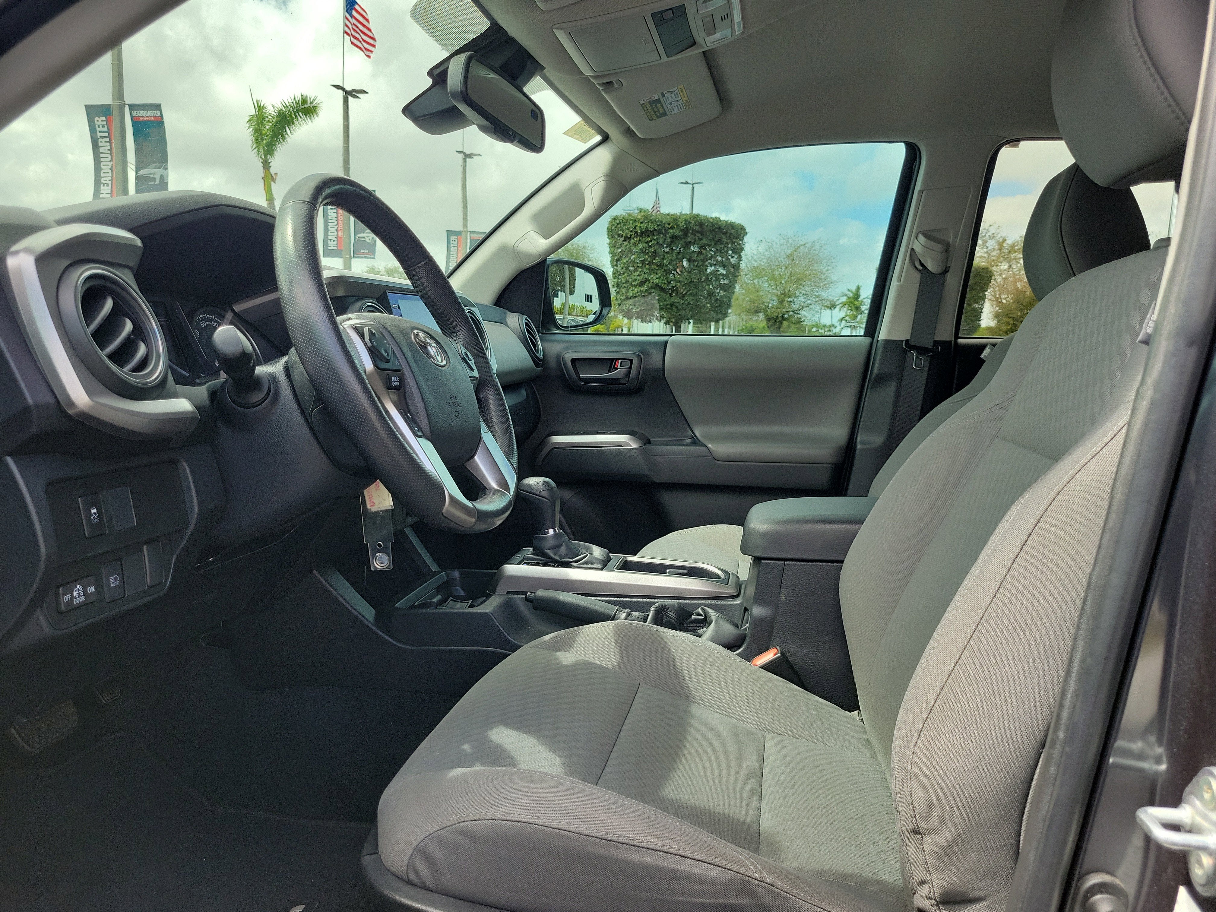 2022 Toyota Tacoma 2WD SR5