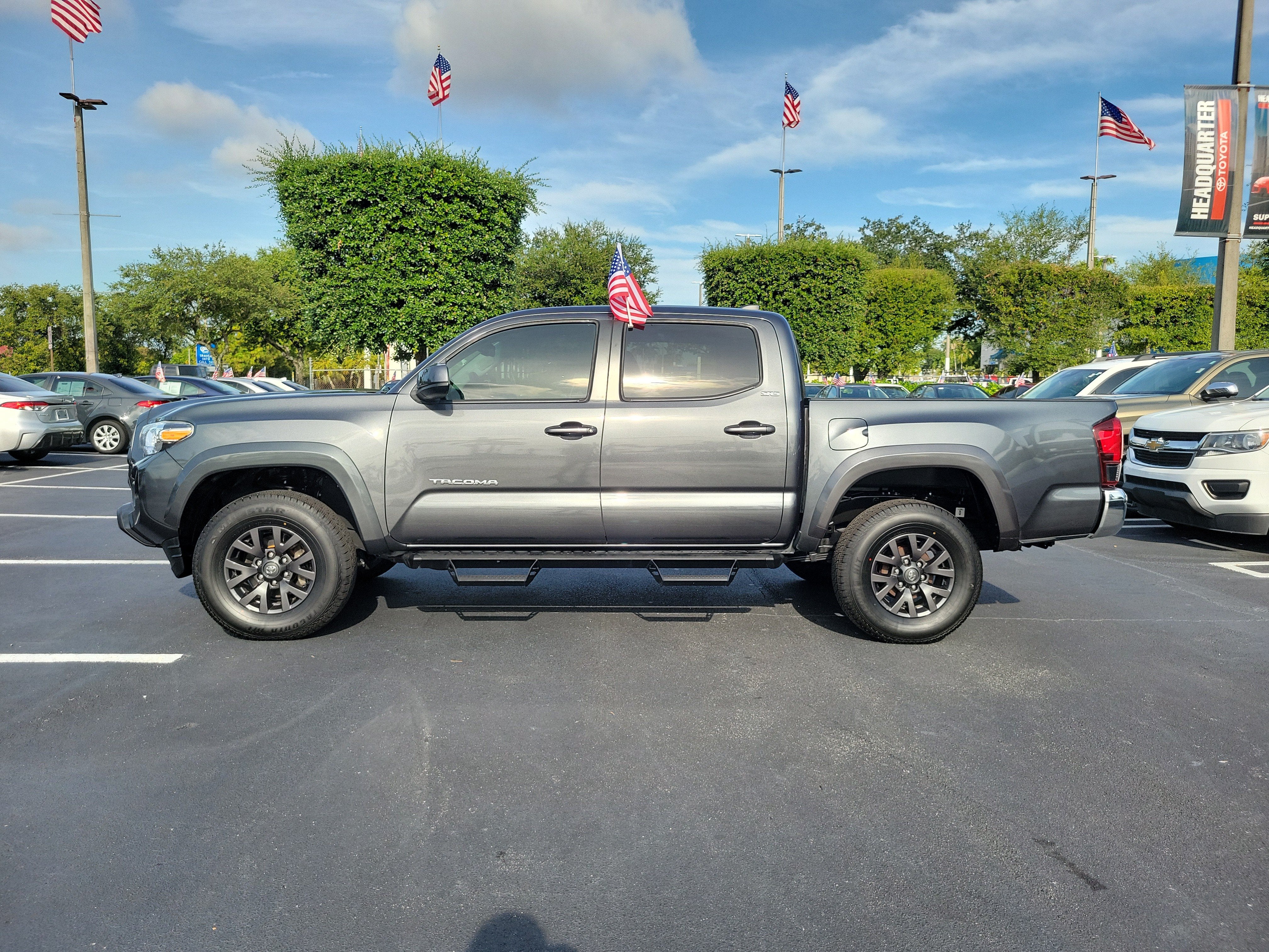 2022 Toyota Tacoma 2WD SR5