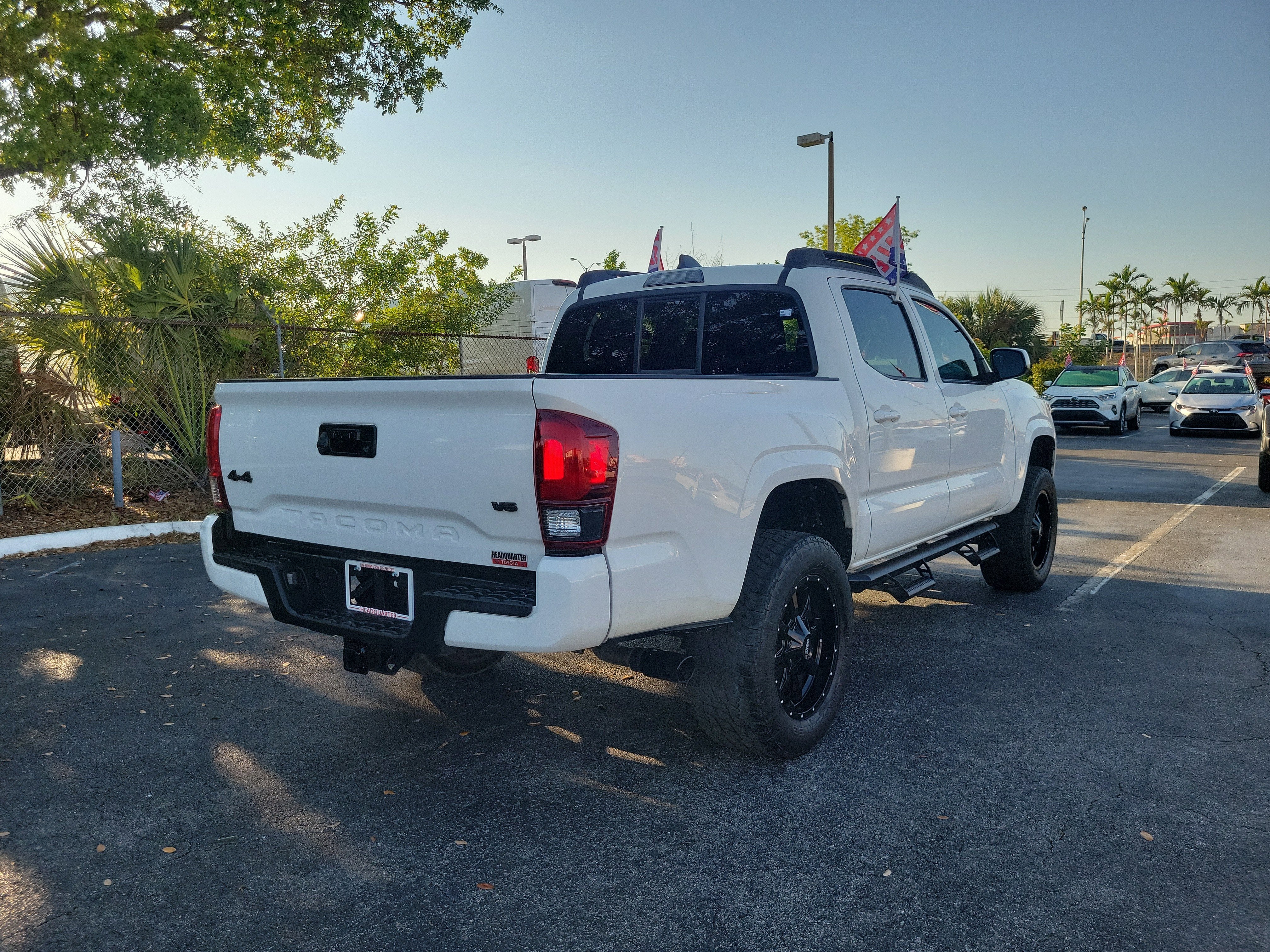 2022 Toyota Tacoma 4WD SR