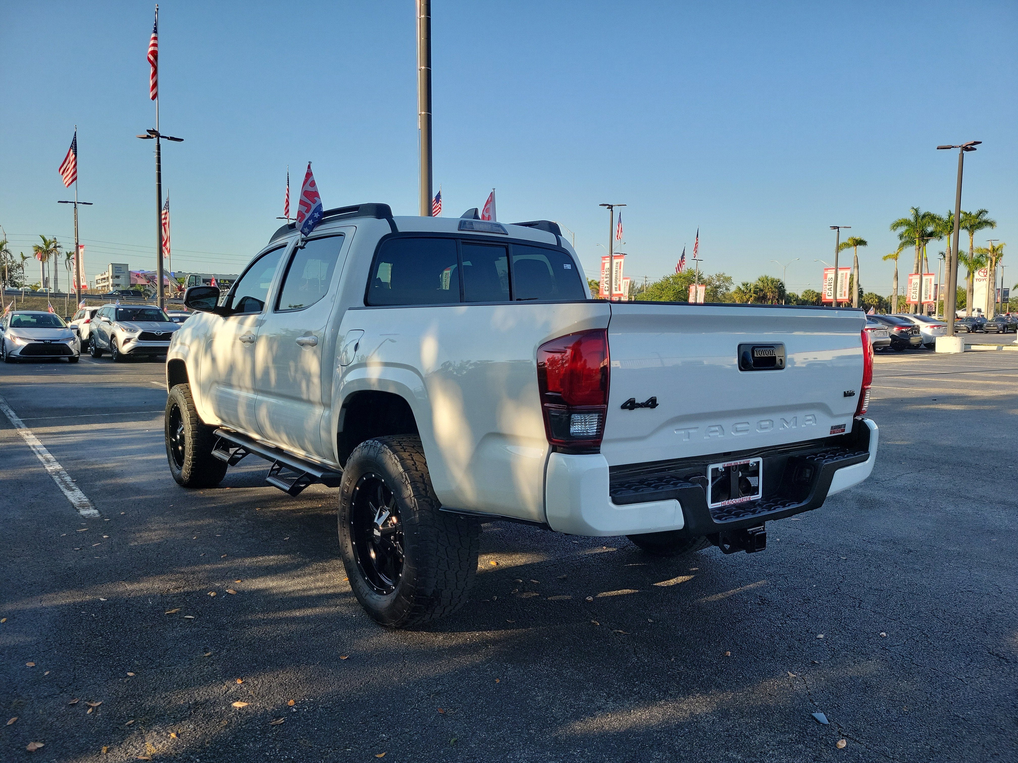 2022 Toyota Tacoma 4WD SR