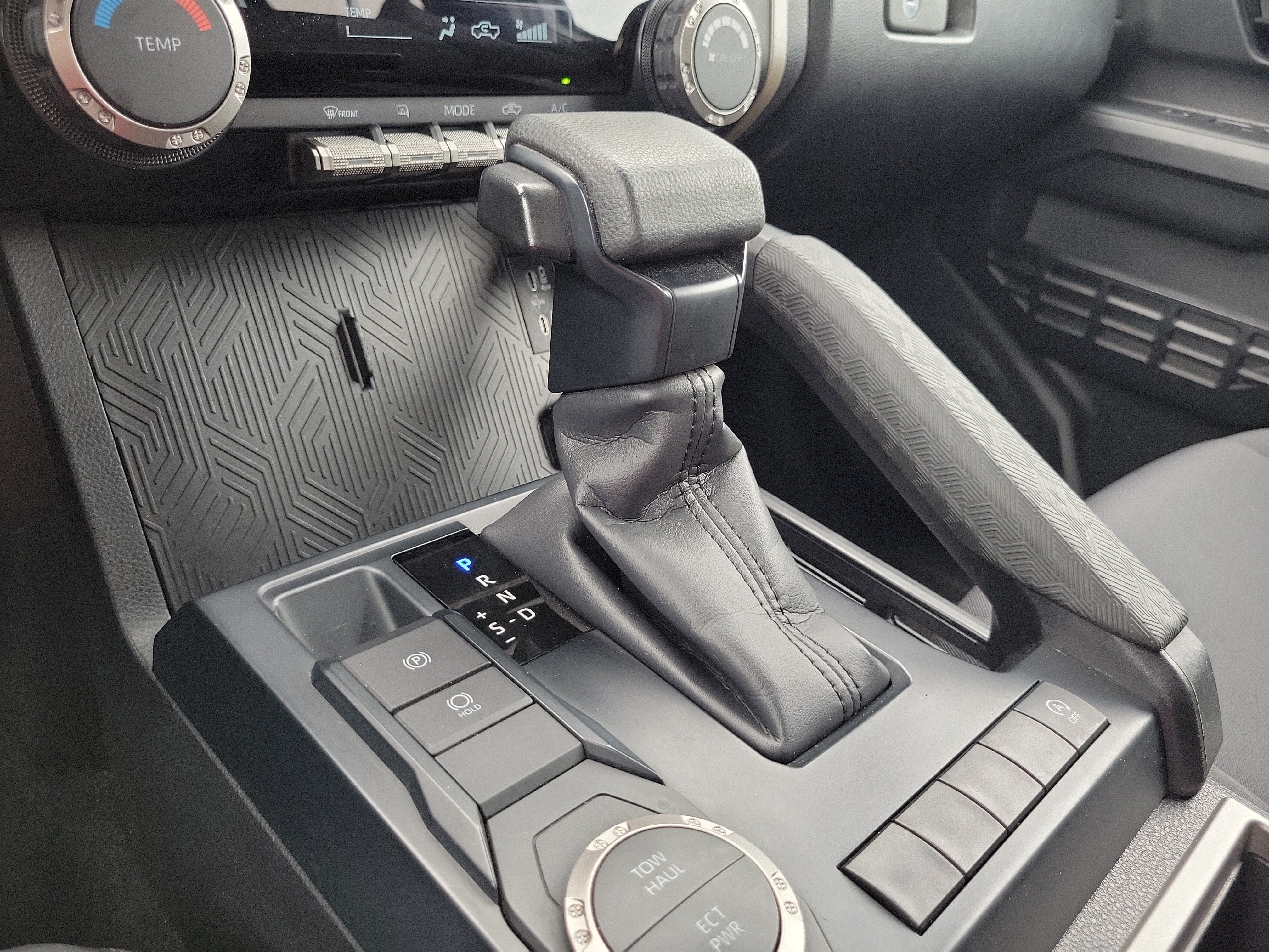 2024 Toyota Tacoma 2WD SR5