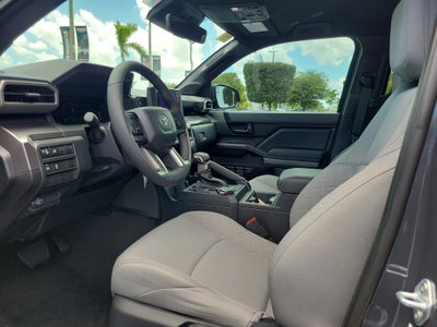 2025 Toyota Tacoma 4WD SR5