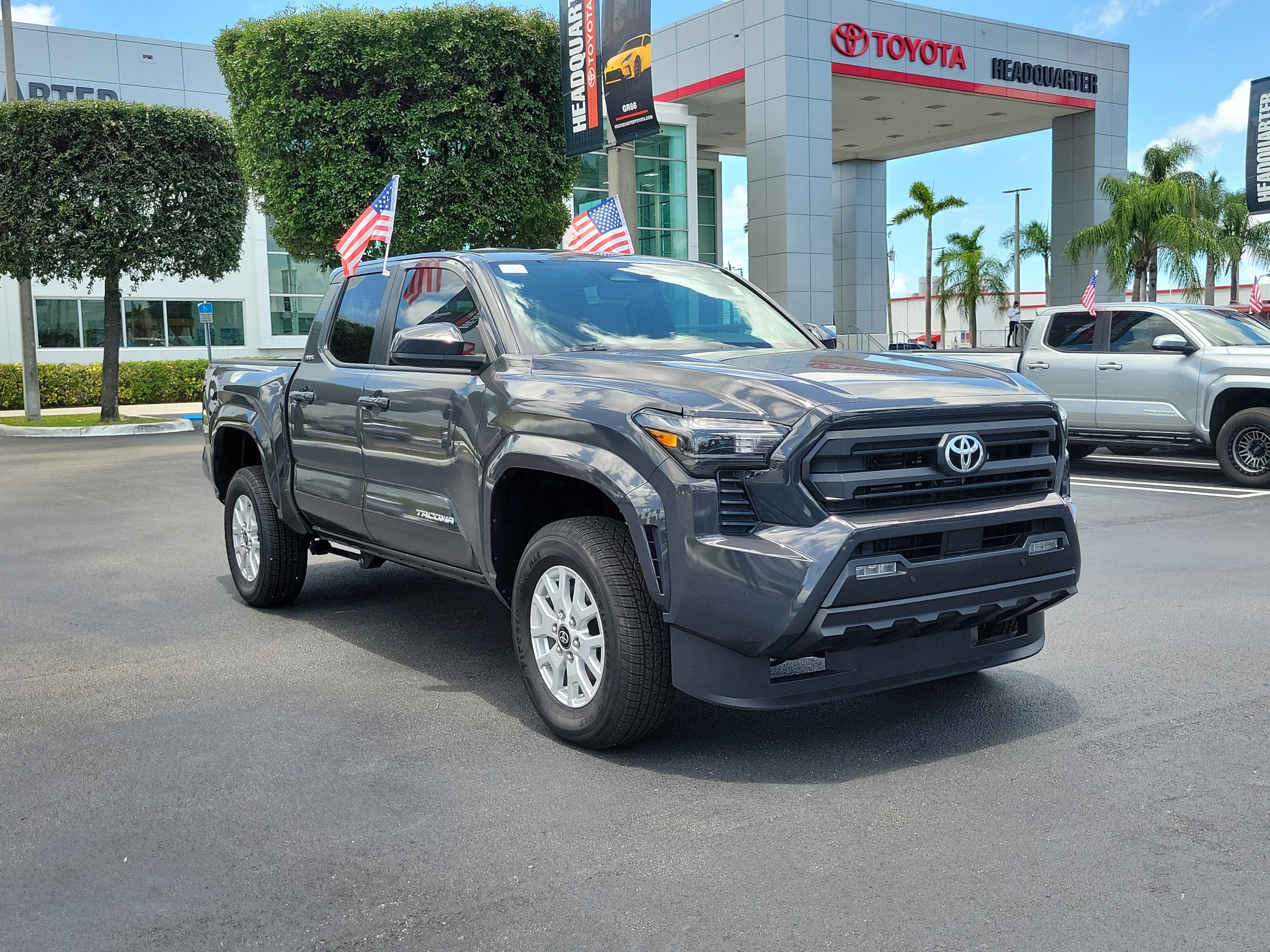 2025 Toyota Tacoma 4WD SR5