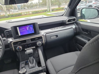 2025 Toyota Tacoma 4WD SR5