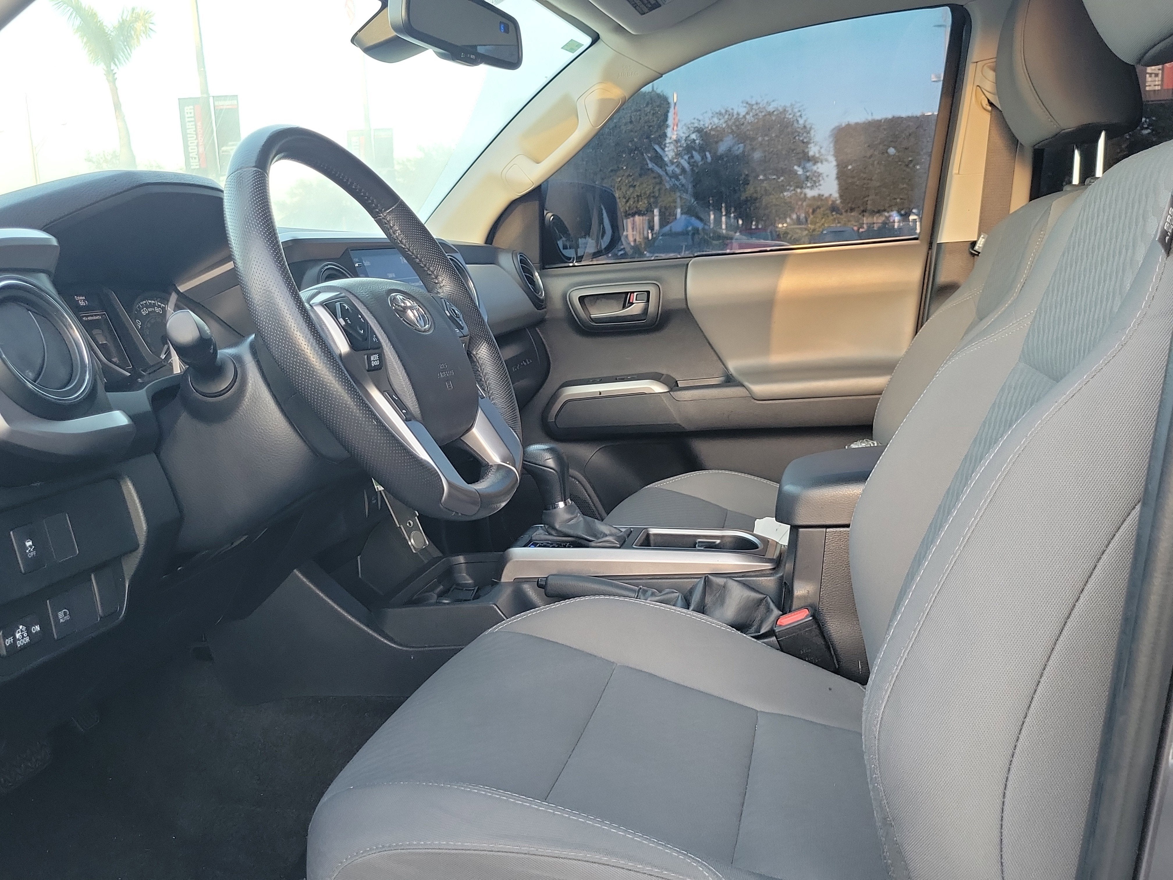 2022 Toyota Tacoma 2WD SR5