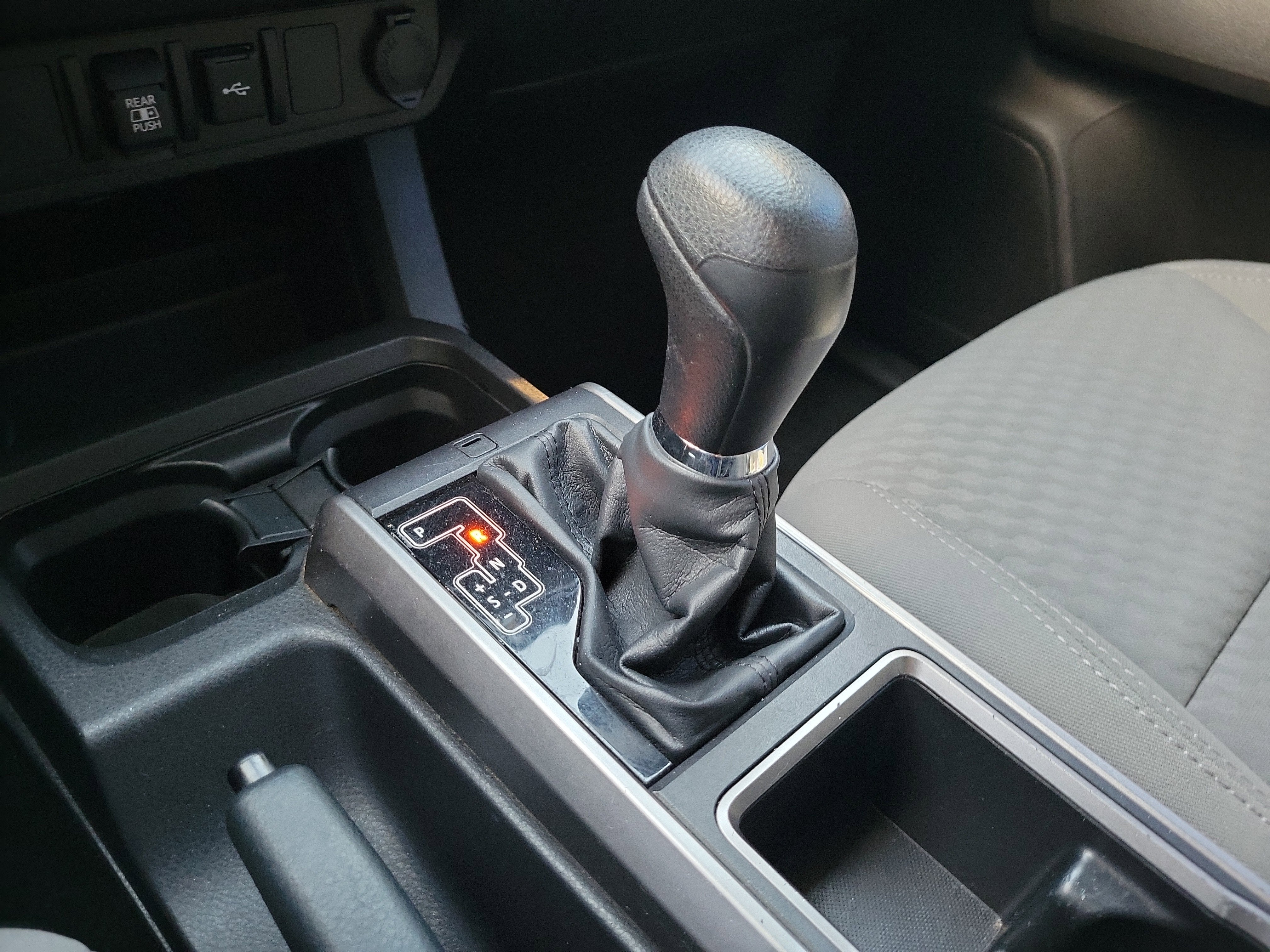 2022 Toyota Tacoma 2WD SR5