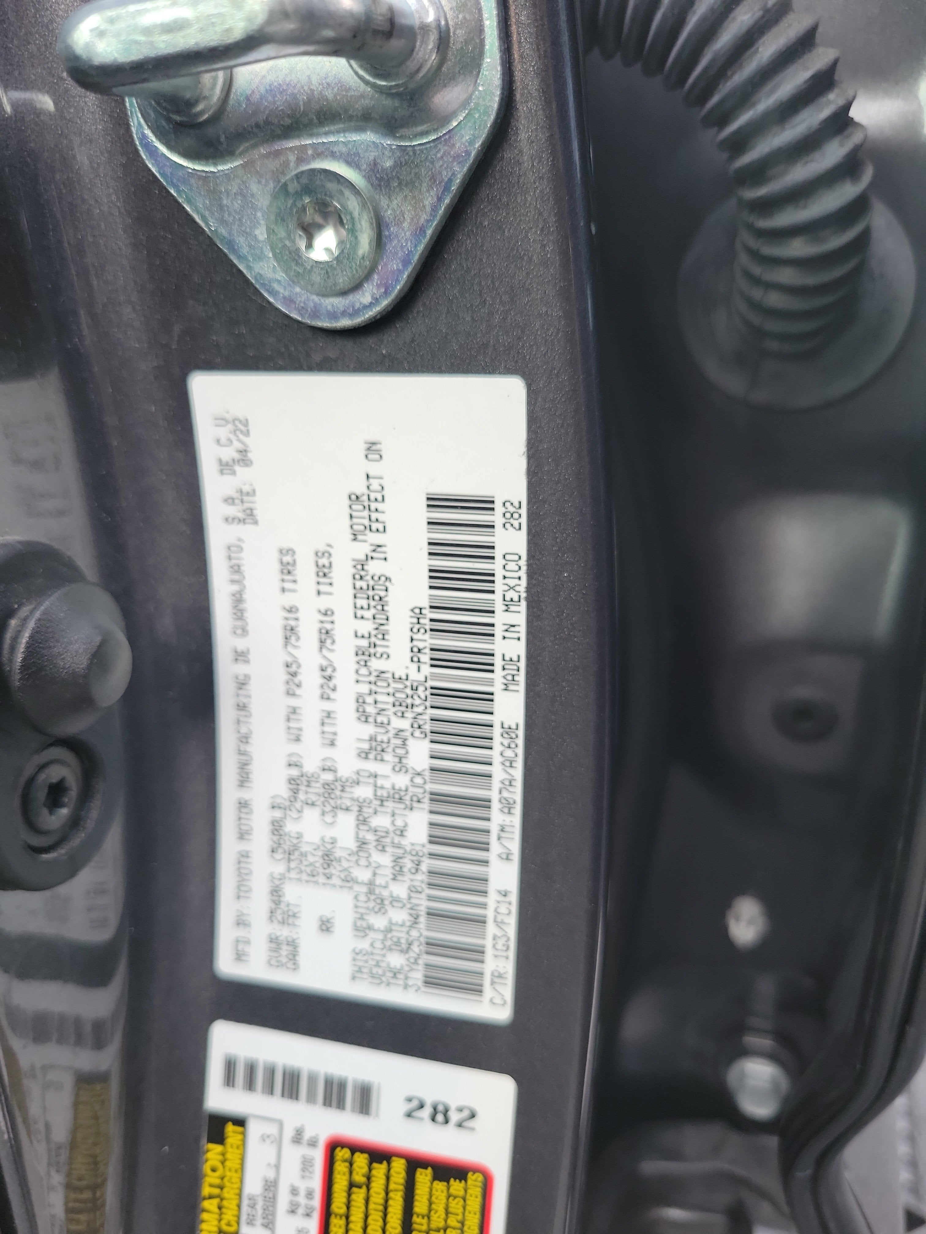 2022 Toyota Tacoma 2WD SR5