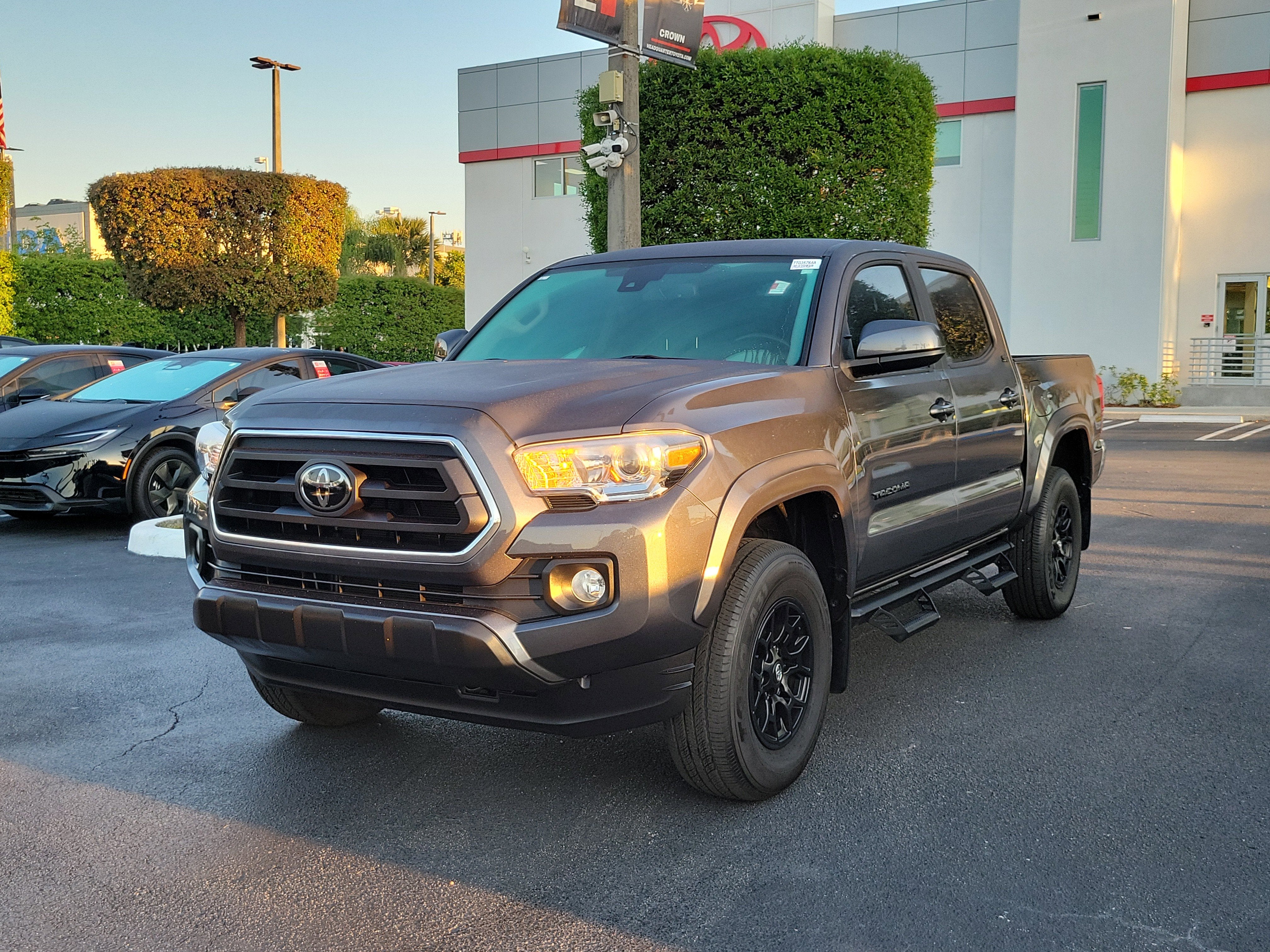 2022 Toyota Tacoma 2WD SR5