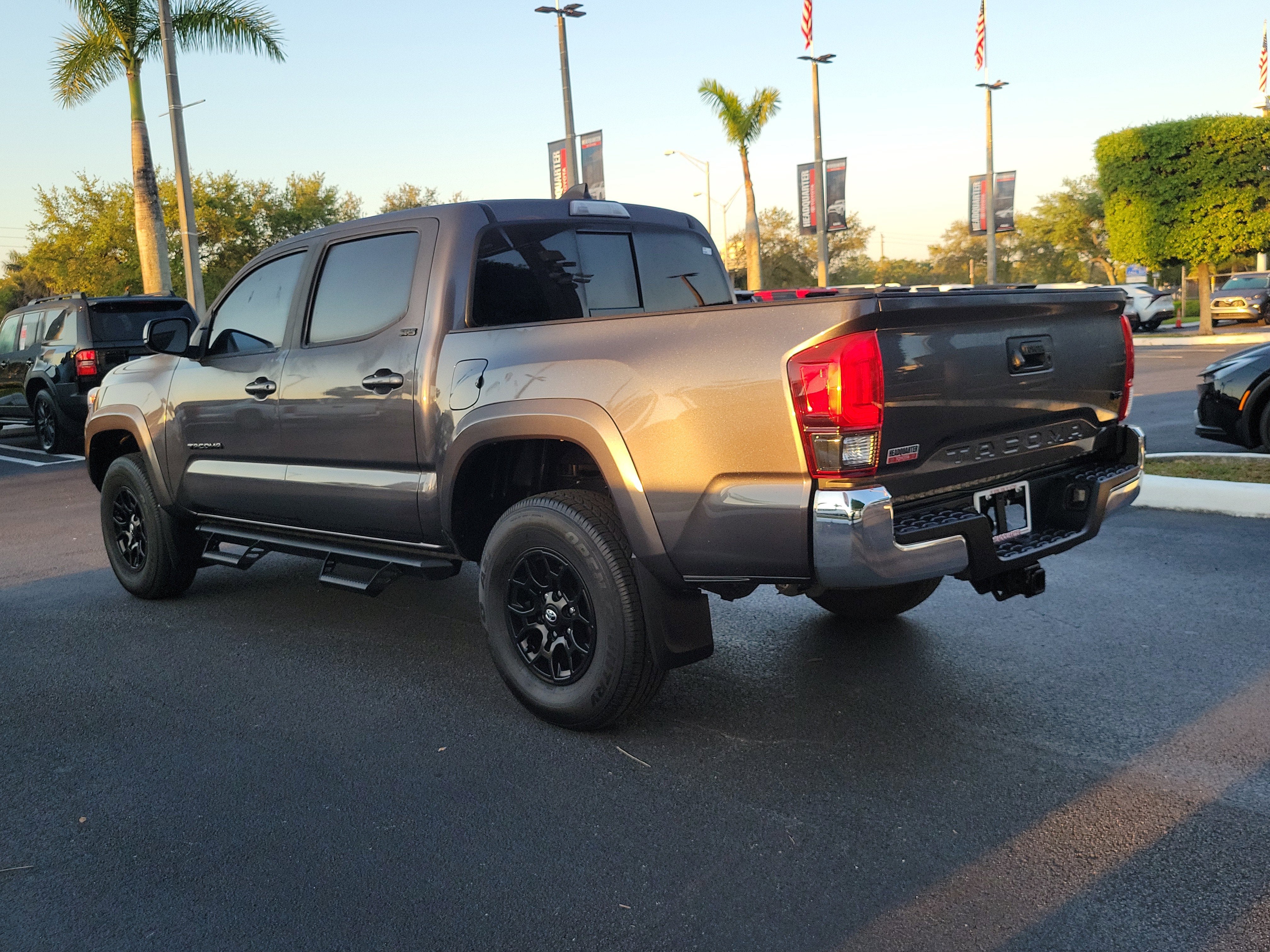 2022 Toyota Tacoma 2WD SR5