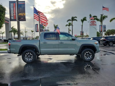 2022 Toyota Tacoma 4WD SR