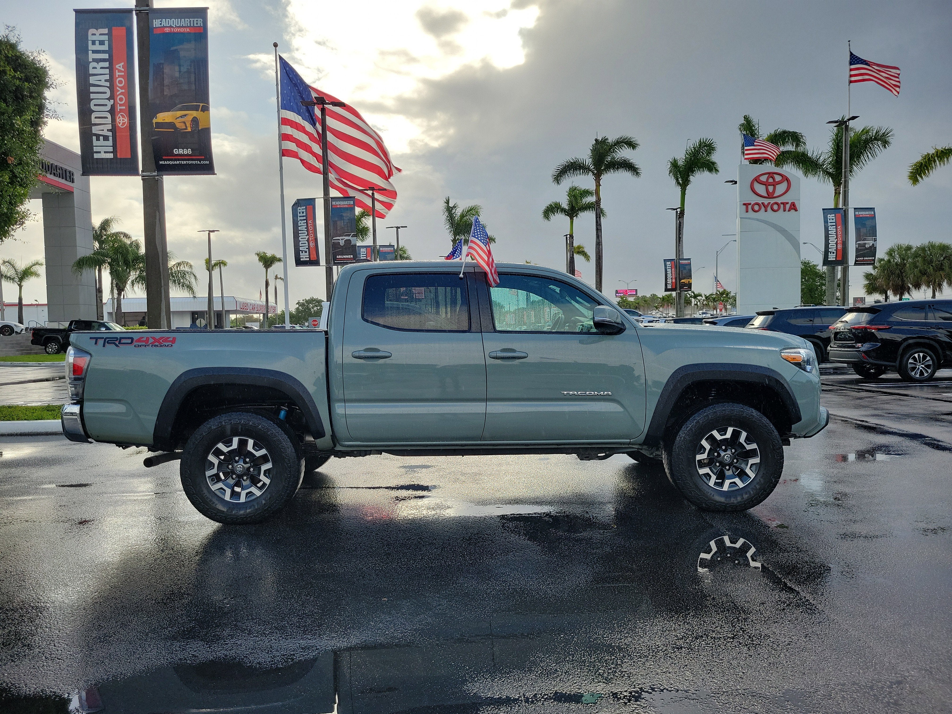 2022 Toyota Tacoma 4WD SR