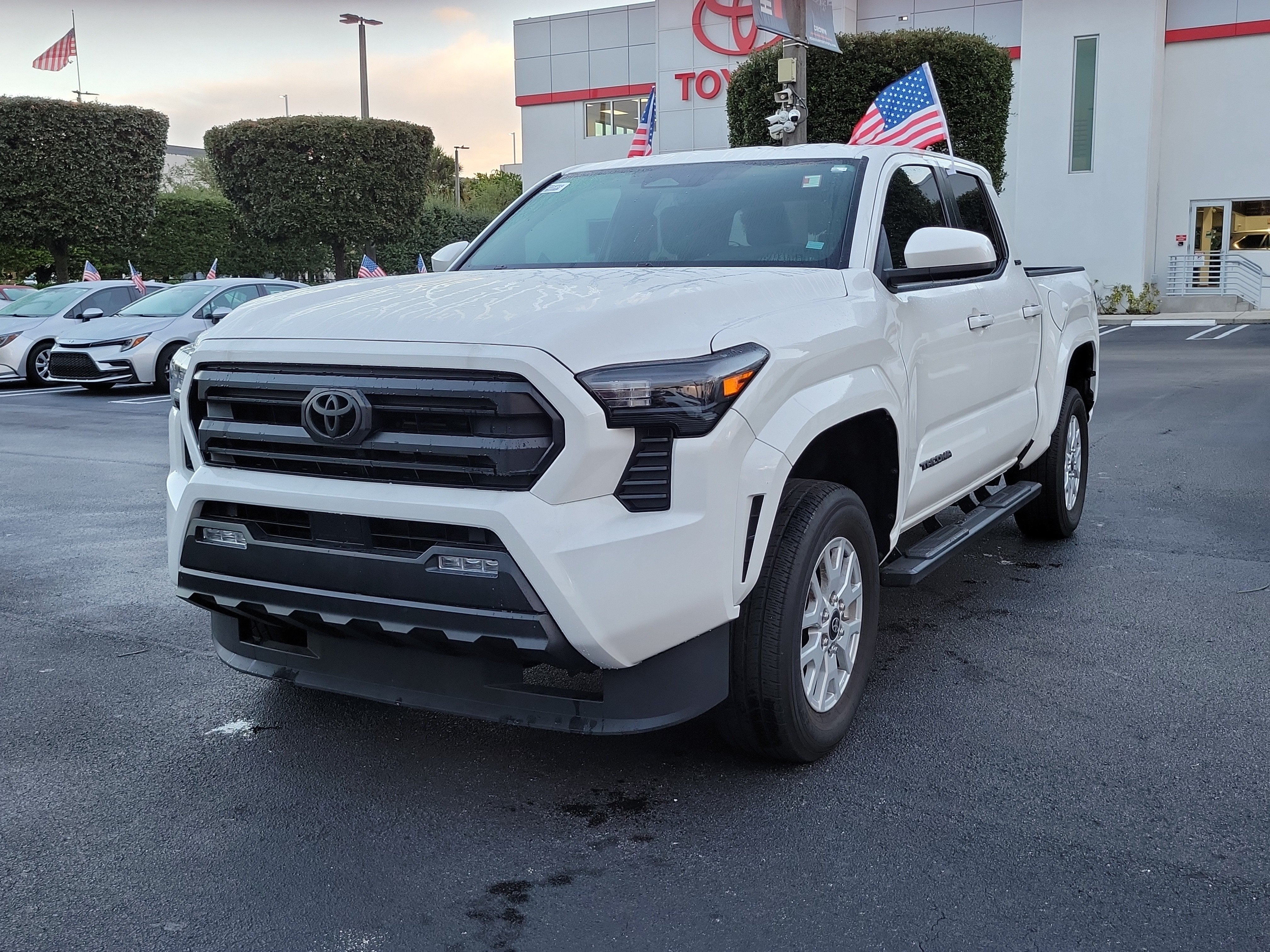 2024 Toyota Tacoma 2WD SR5